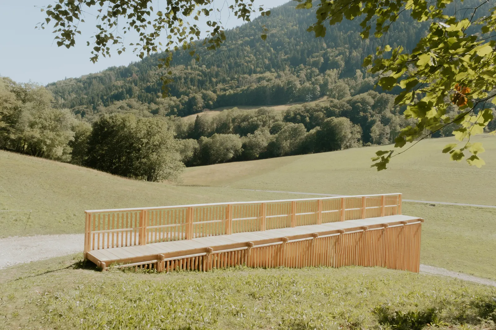 The Sound of Wood / Antoine Aunave, Flora Peyrot, Mathilde Steenhaut, Luc Loviton