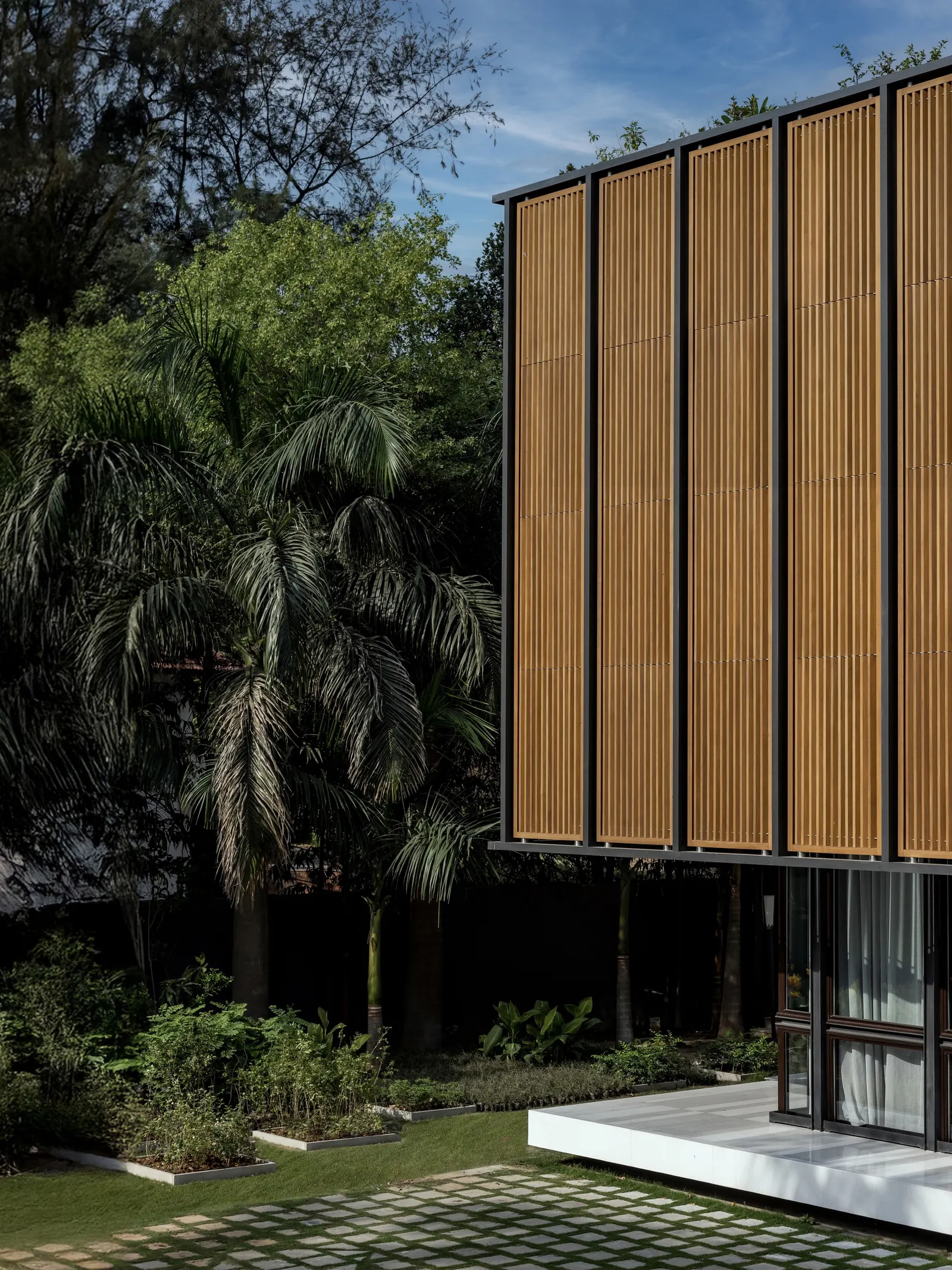 Lighthouse Residence / Architecture Discipline в Нью-Дели: дом, где свет и воздух формируют пространство