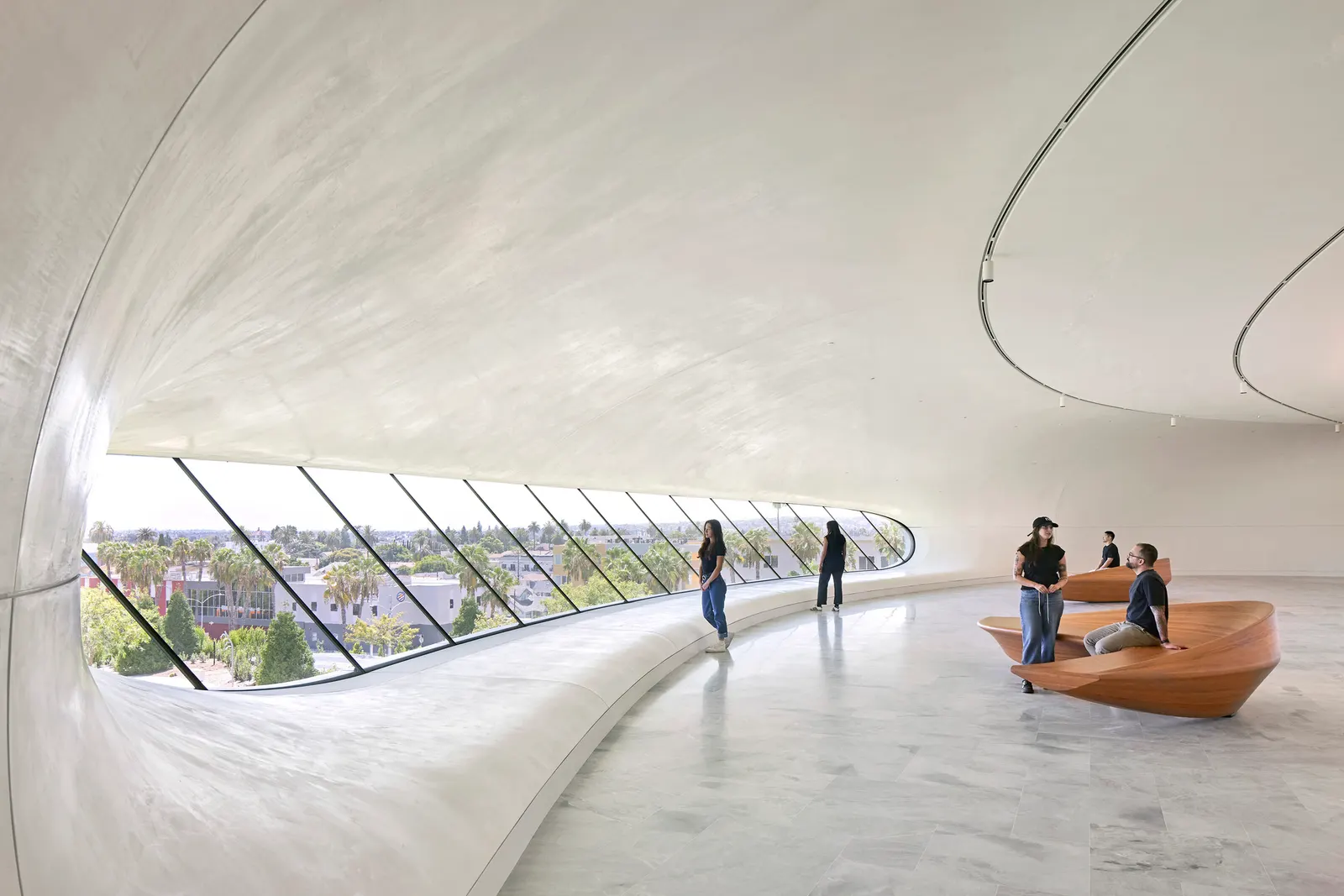 Первый взгляд на завершённый Lucas Museum of Narrative Art, который откроется 22 сентября 2026 года
