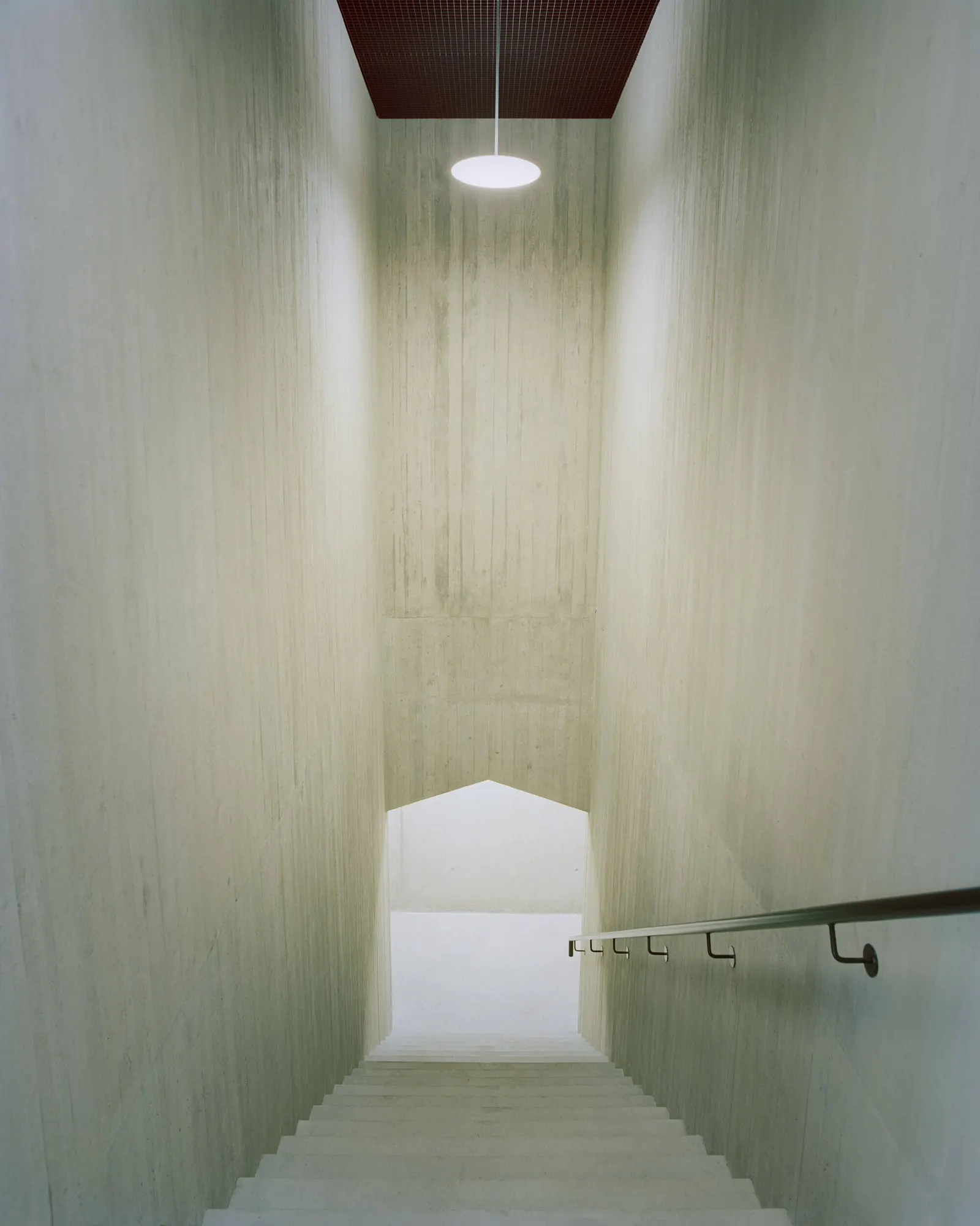 Школьное здание Bota Dürnten School Building / Lukas Raeber Architects