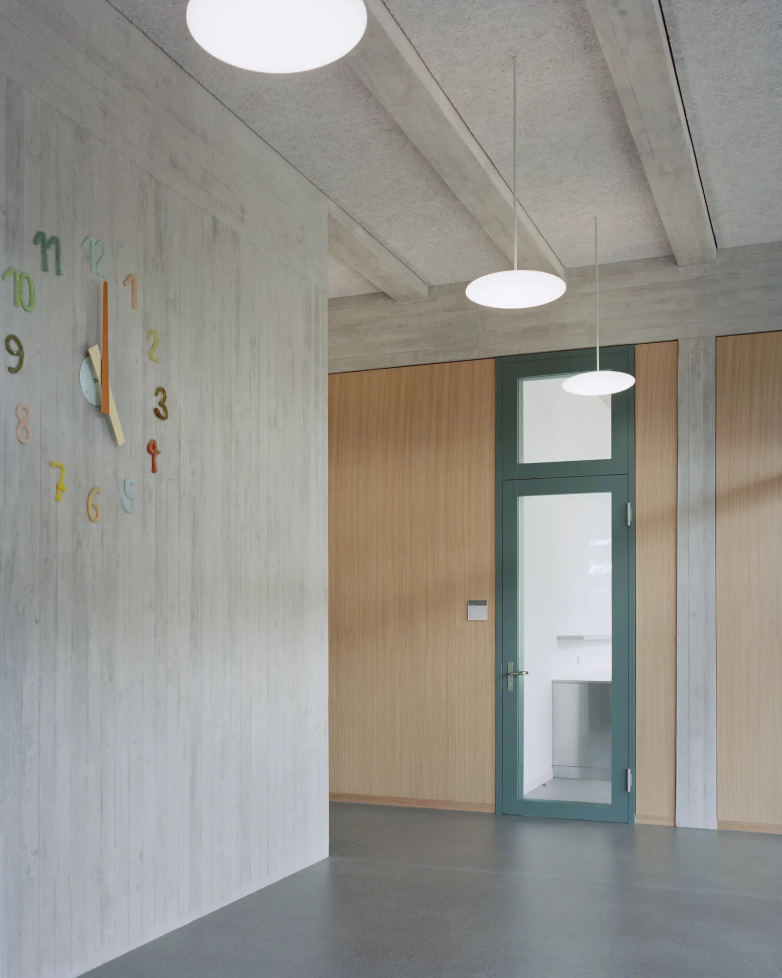 Школьное здание Bota Dürnten School Building / Lukas Raeber Architects