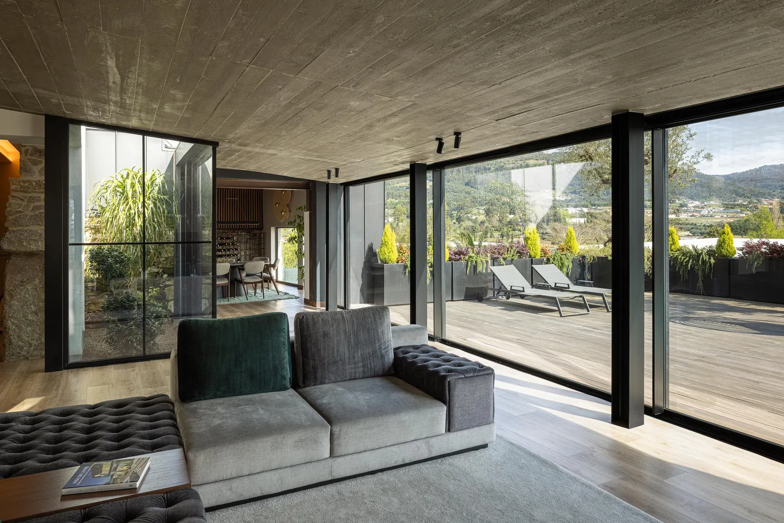 Дом для пожилых людей / Ricardo Azevedo Arquitecto