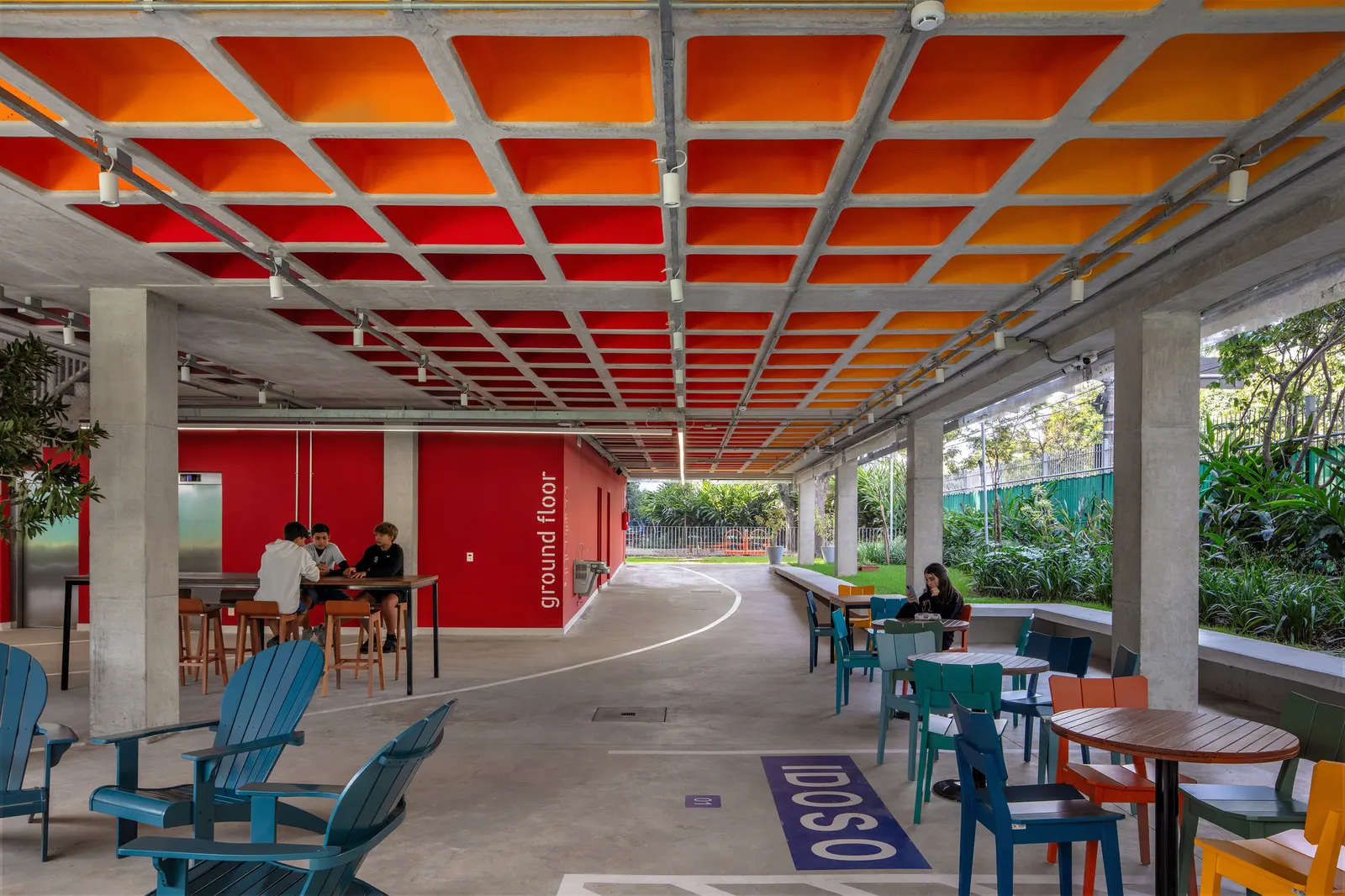 Beacon School High School / Andrade Morettin Arquitetos Associados + Guido Otero Arquitetura + Ricardo Gusmão Arquitetos