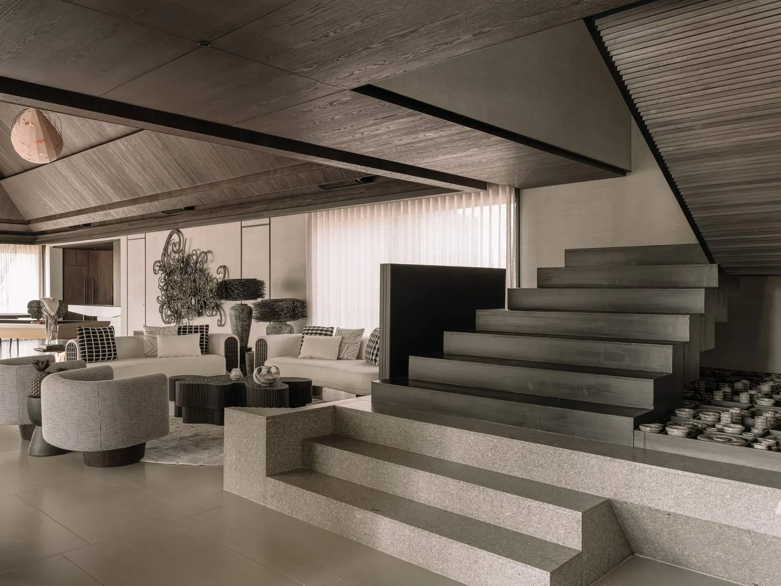 Weekend Villa / R+R Architects — вилла выходного дня в пригороде Ахмадабада