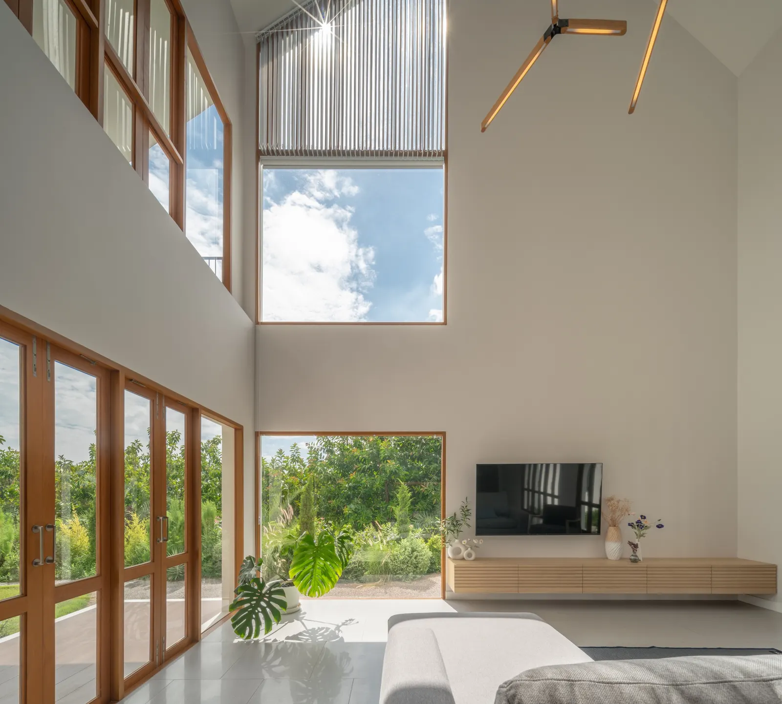 PIN’N PAN House / ForX Design Studio