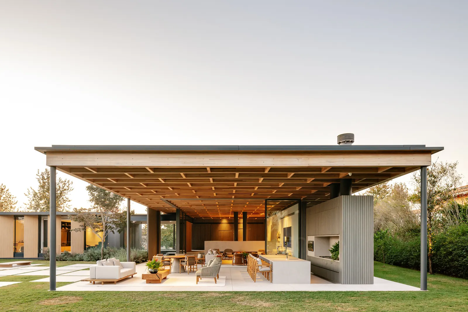 MRD Residence / Jacobsen Arquitetura