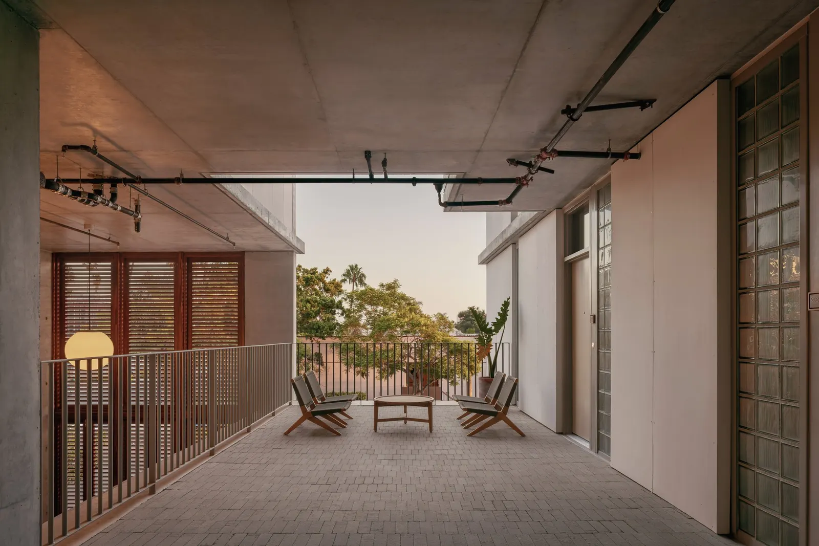 KAYA Building / Jeff Svitak