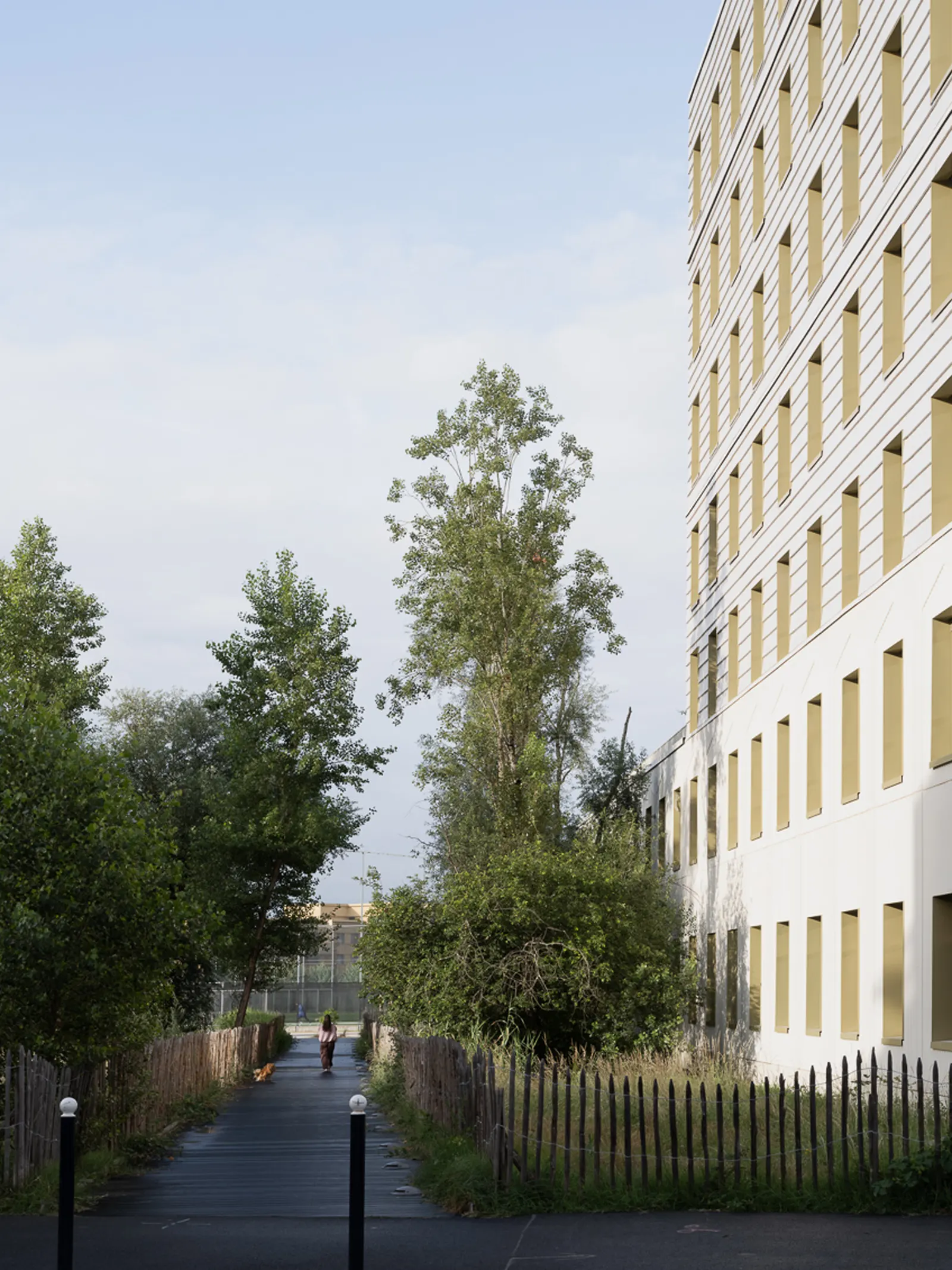 Многопрофильный медицинский центр Bordeaux Dunant / Bartolo+Contré