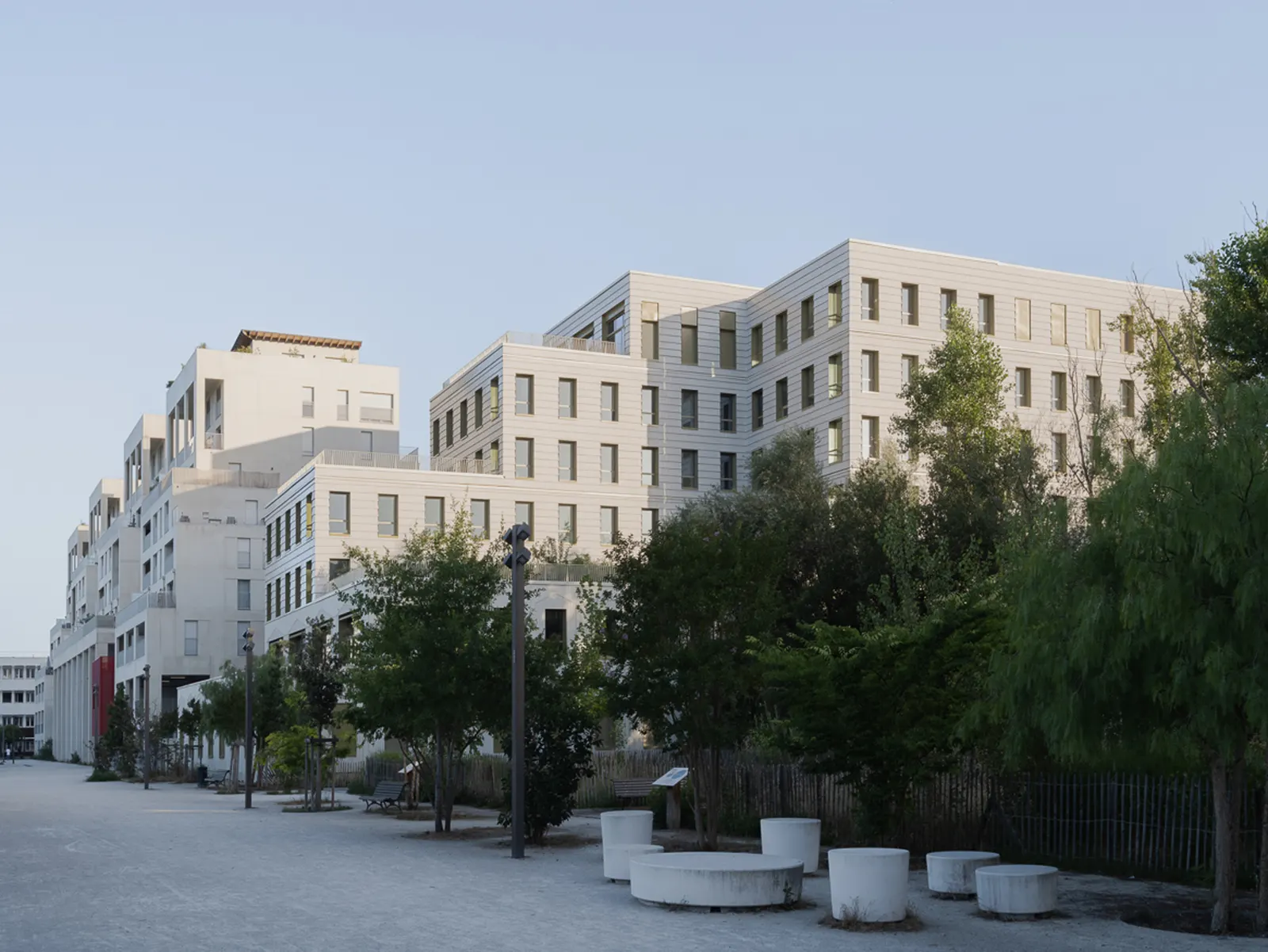 Многопрофильный медицинский центр Bordeaux Dunant / Bartolo+Contré