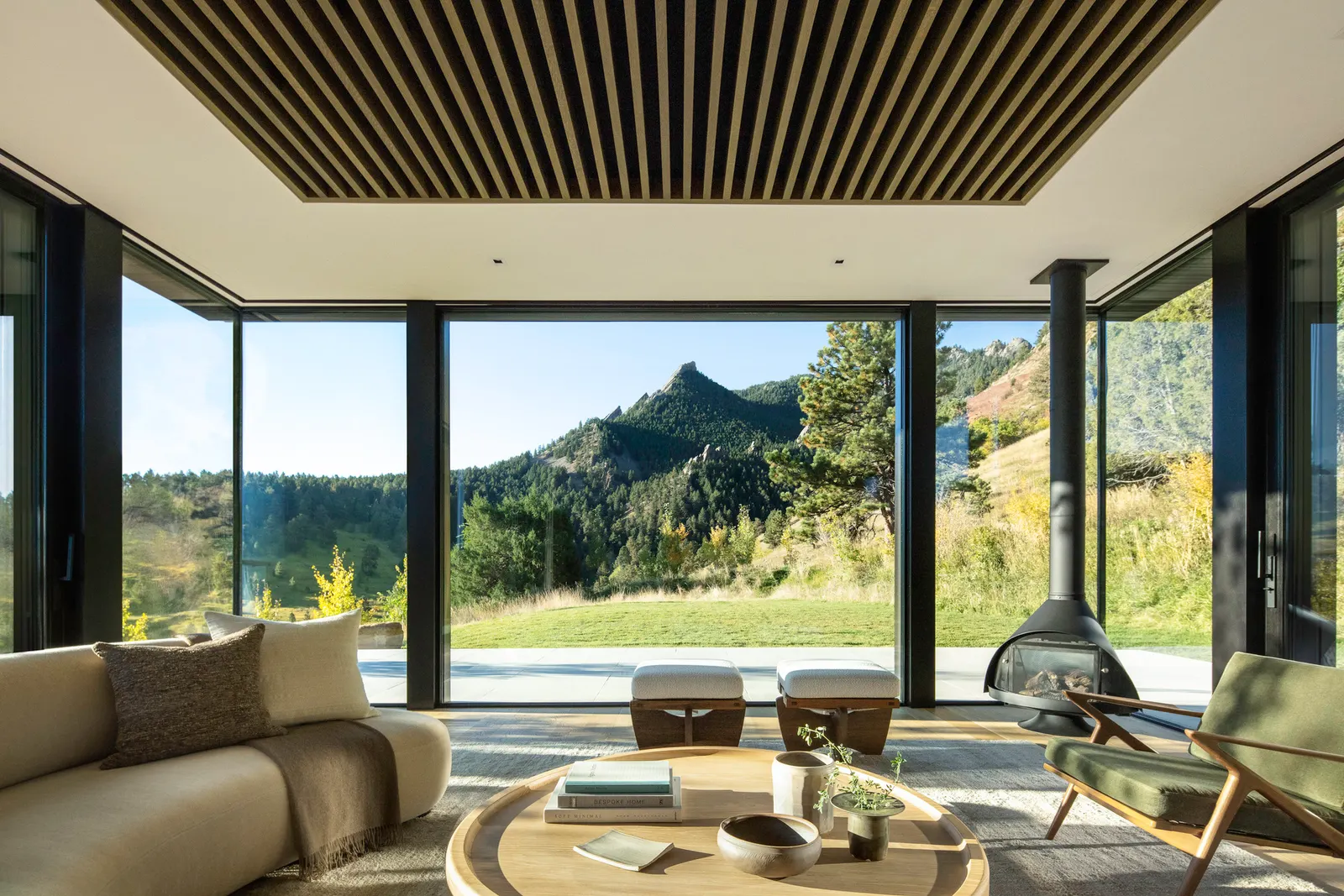 Panorama House / Studio B Architecture + Interiors