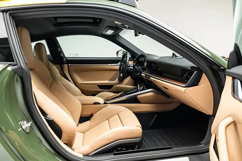 Tangent поднимает Porsche 911 на три дюйма для Urban Safari в Чикаго