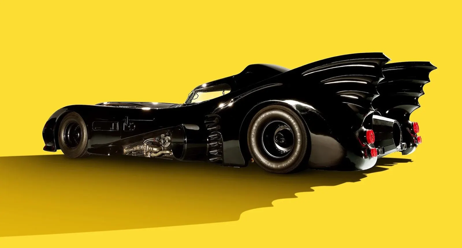 Hero Batmobile из Batman Returns выставят на аукцион Julien’s Auctions