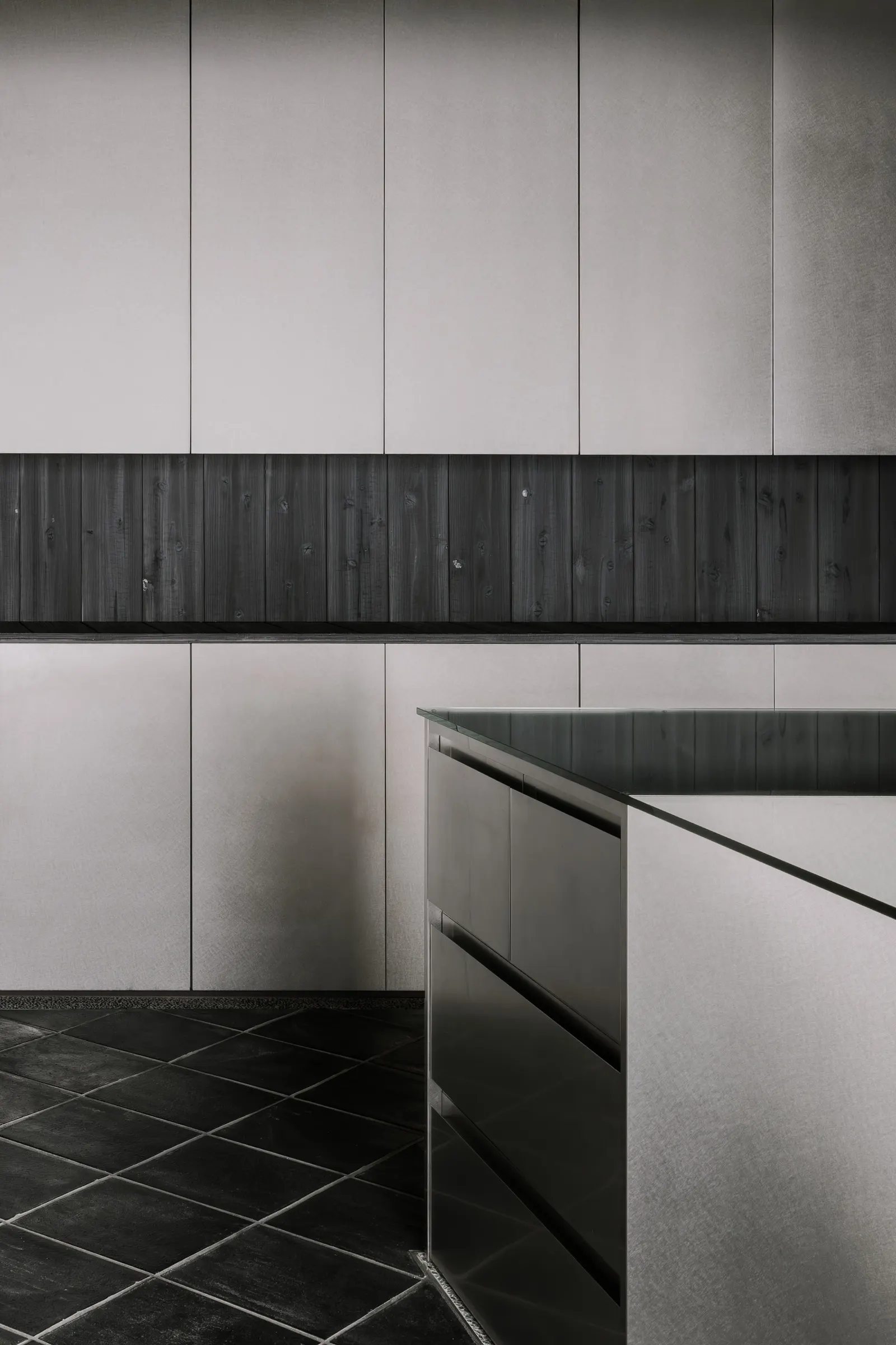 Tojiro Knife Gallery Tokyo «Hanare» / L/O (KATATA YOSHISHITO DESIGN)