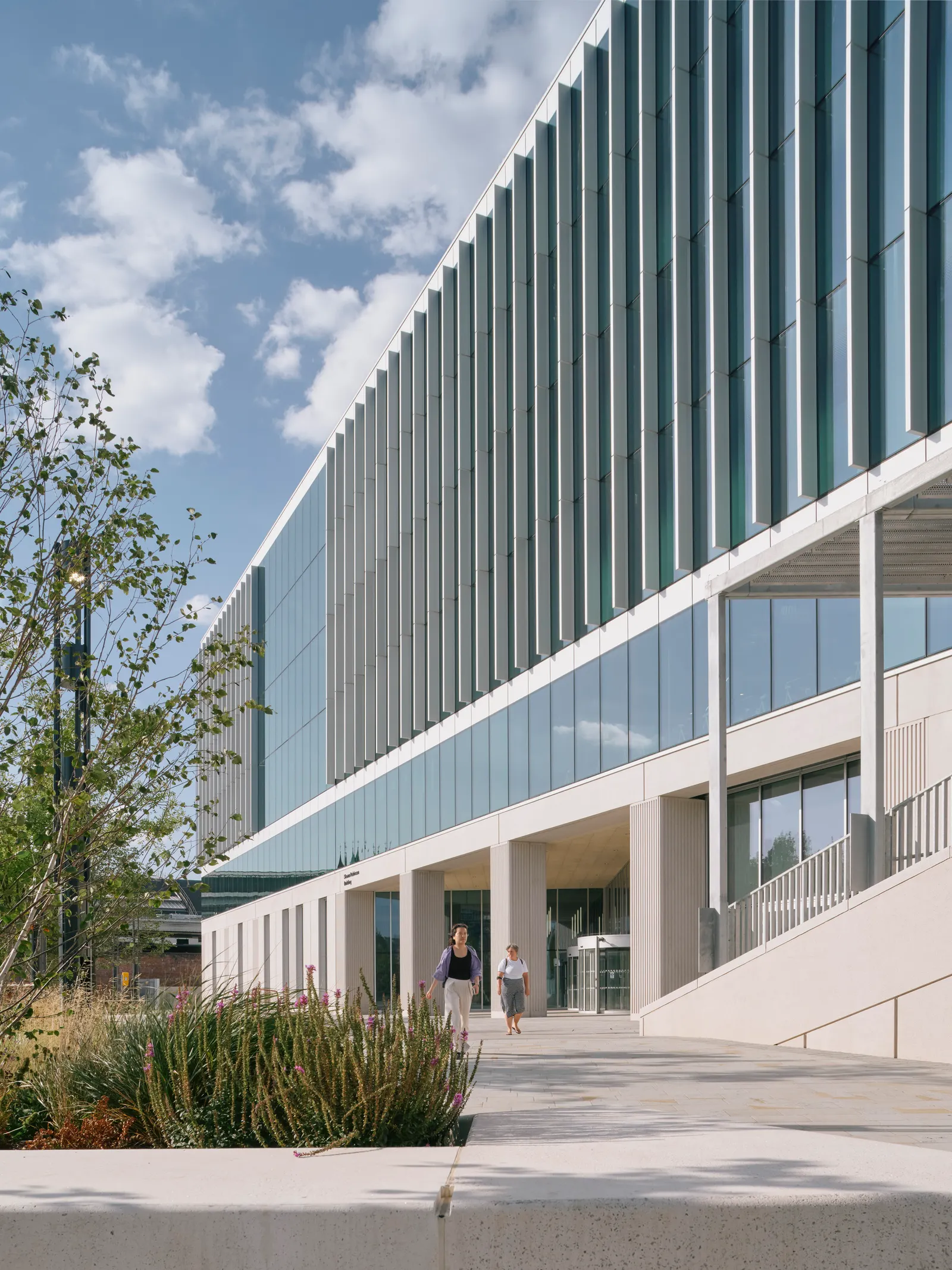 Temple Quarter Enterprise Campus / Feilden Clegg Bradley Studios