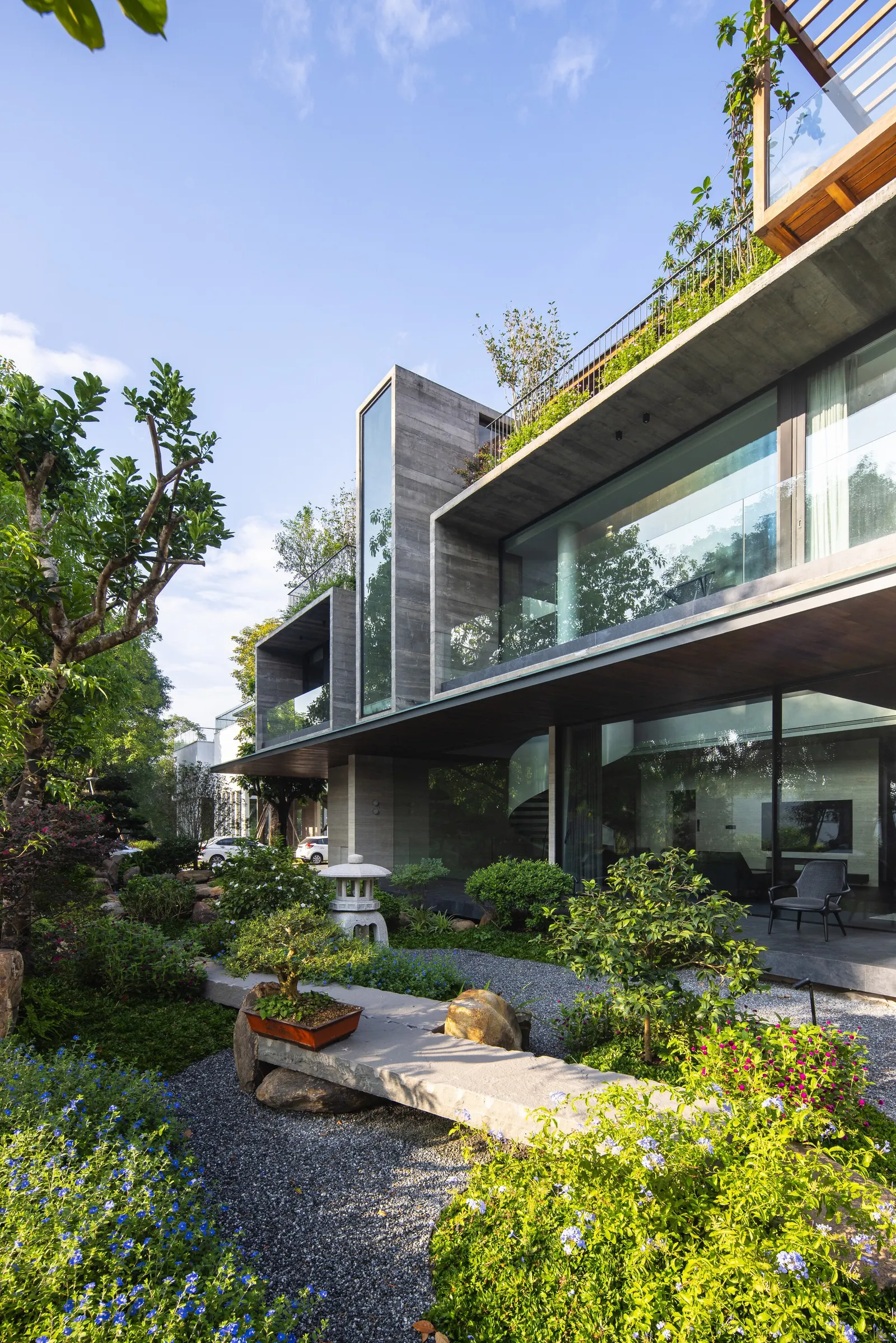 Dolphine Villa / Idee architects