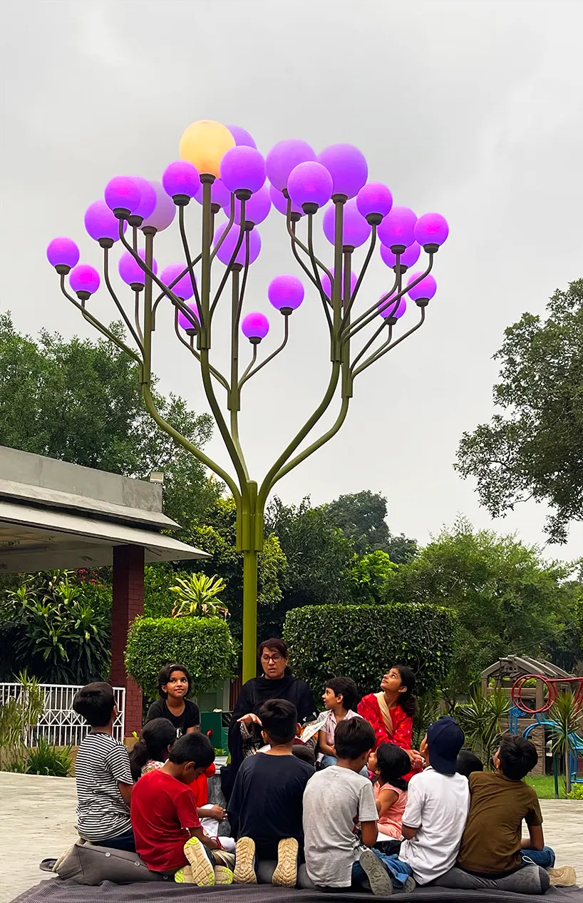Tree of Light: световая инсталляция и место встреч в SOS Children’s Village в Лахоре