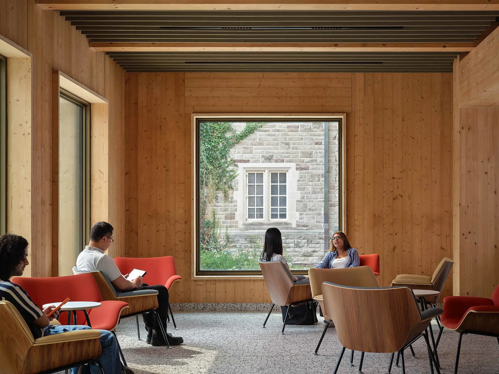 Trinity College Lawson Centre for Sustainability / Mecanoo + RDHA