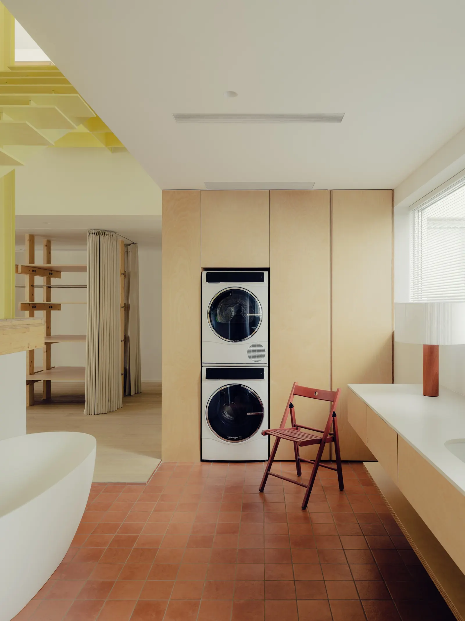 Split-Level Apartment / Shiye Architecture Design and Research Practice