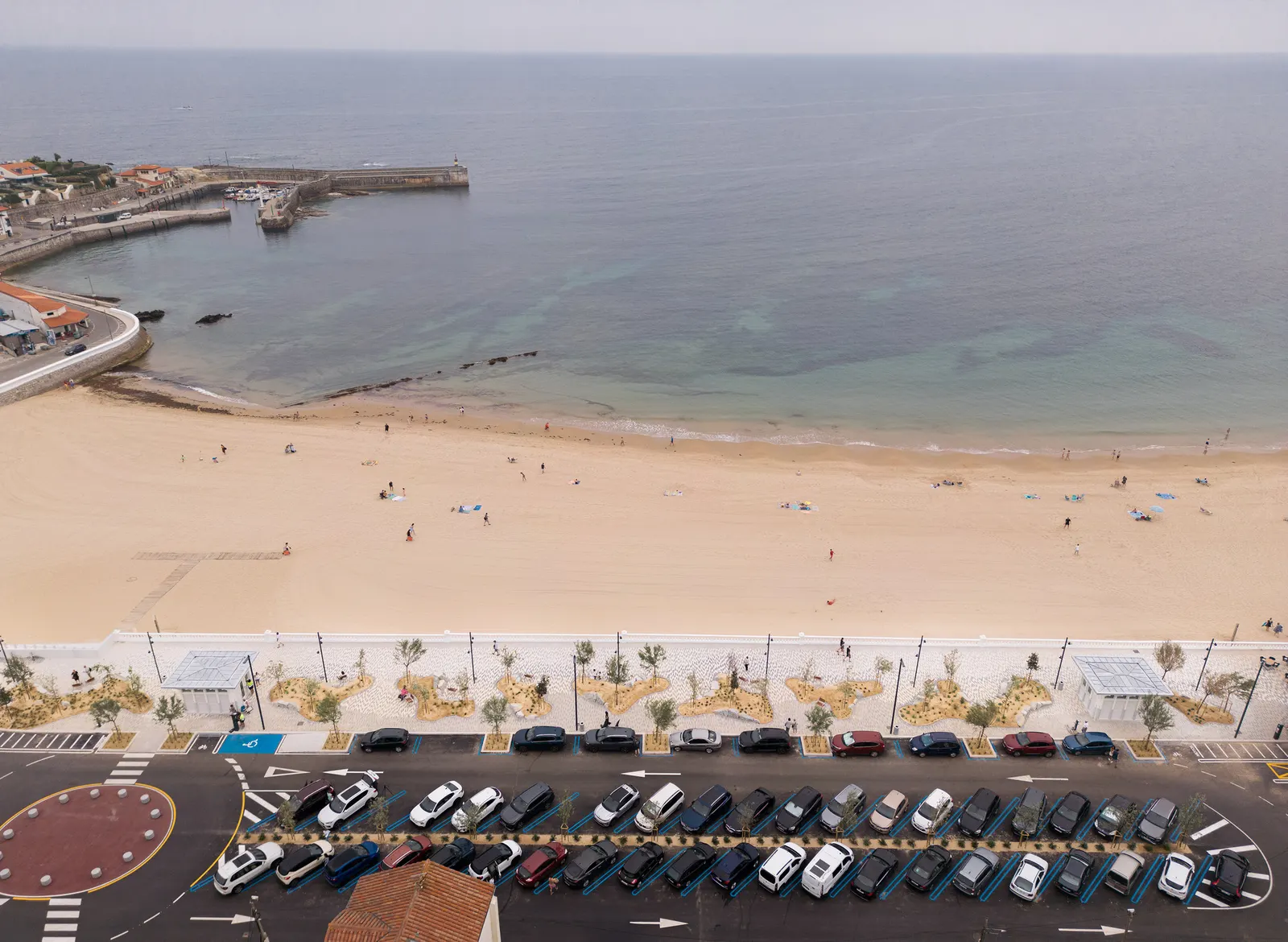 Comillas Waterfront Promenade / Hector Navarro + ARKHITEKTON