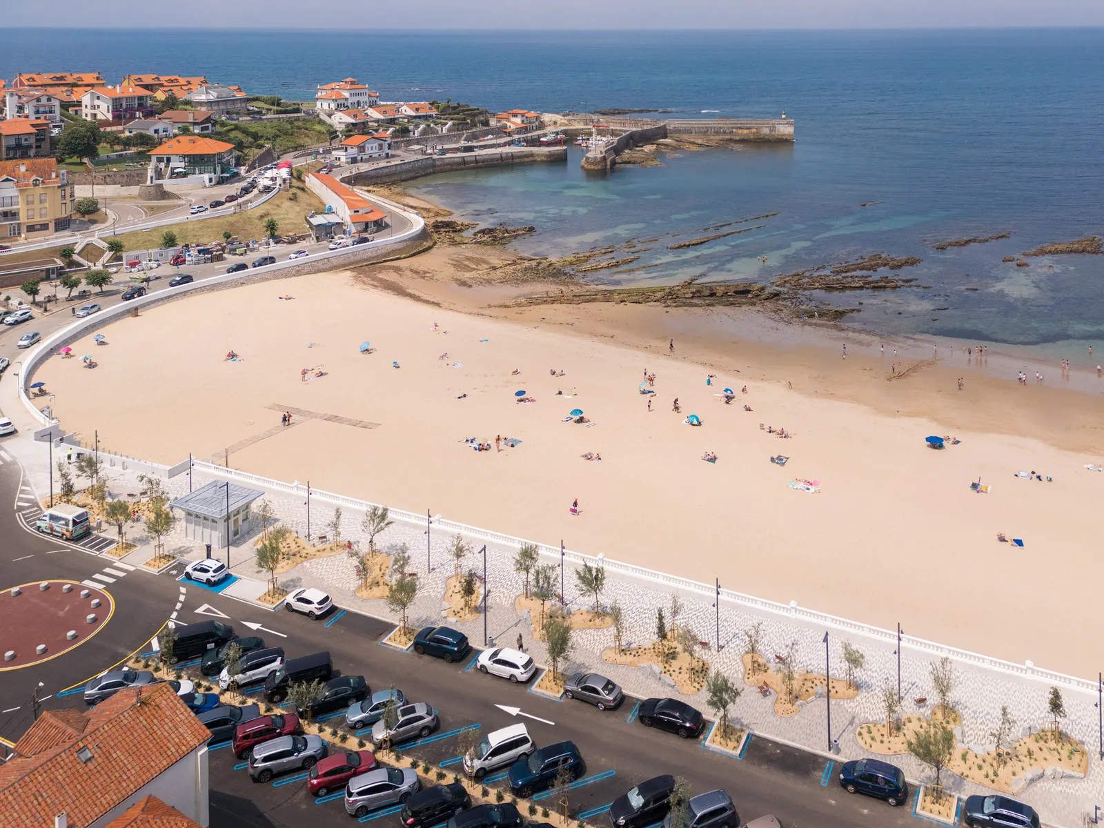 Comillas Waterfront Promenade / Hector Navarro + ARKHITEKTON
