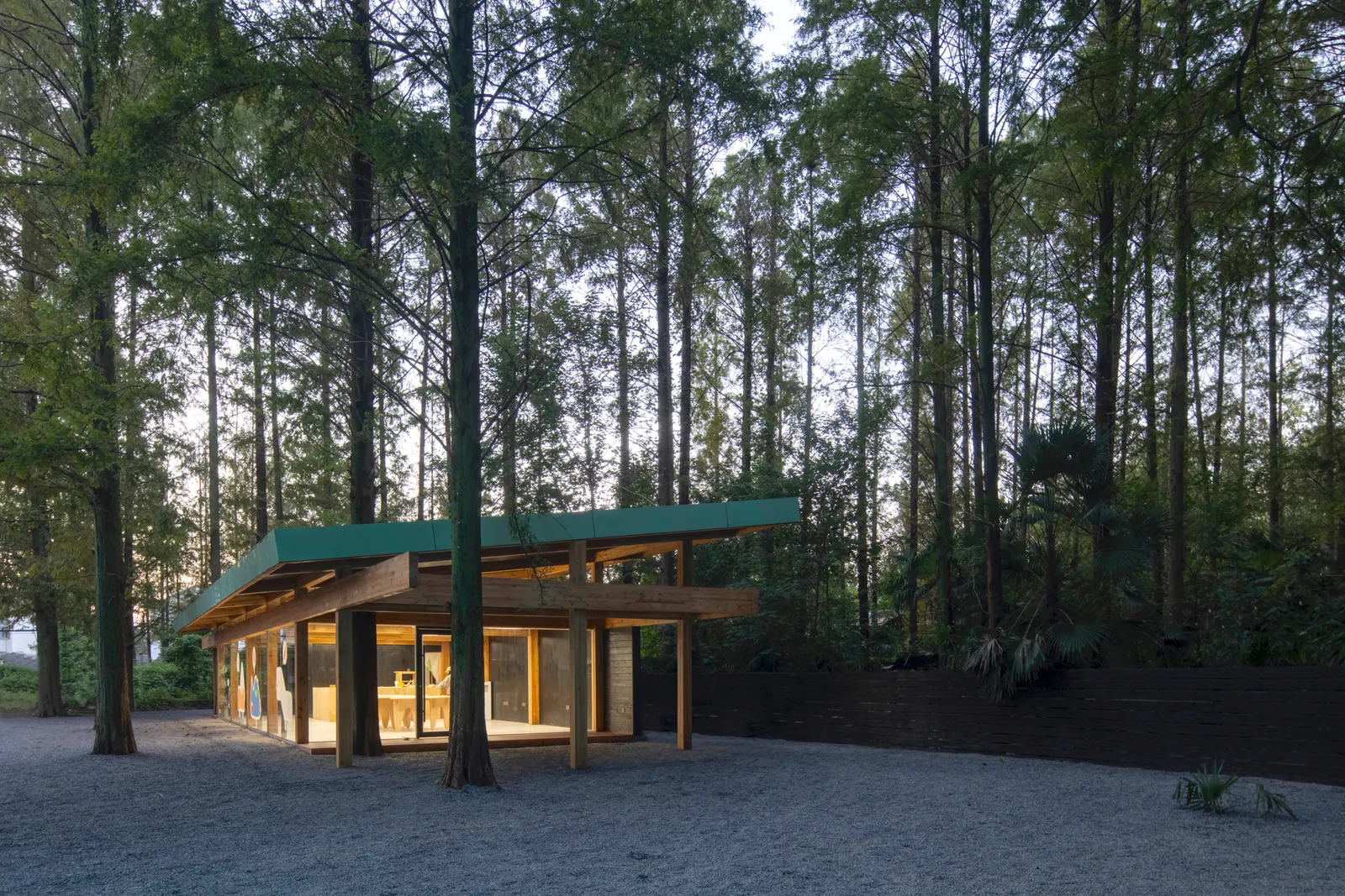 Wiki World Forest Store / Wiki World