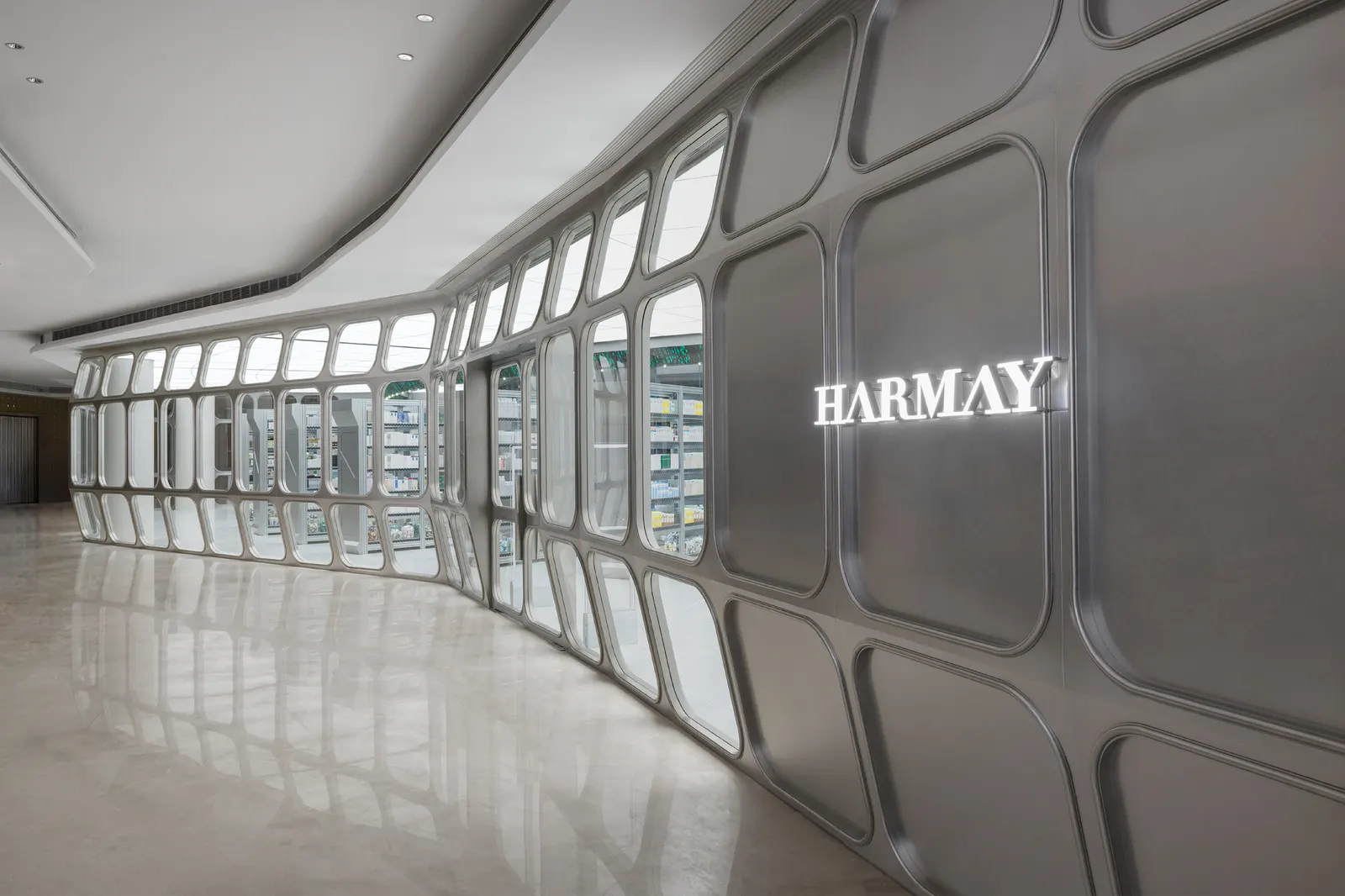 HARMAY Changsha Guojin Street Store / STUDIO SPLASH