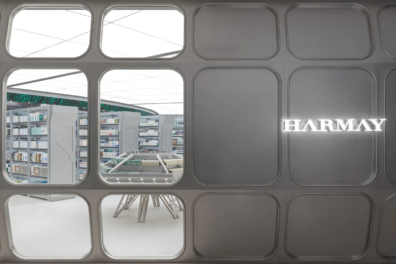 HARMAY Changsha Guojin Street Store / STUDIO SPLASH