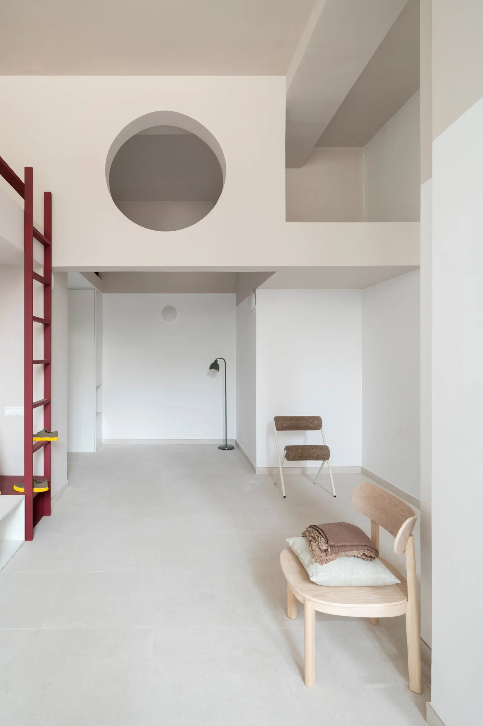 AA Apartments / Crearctive