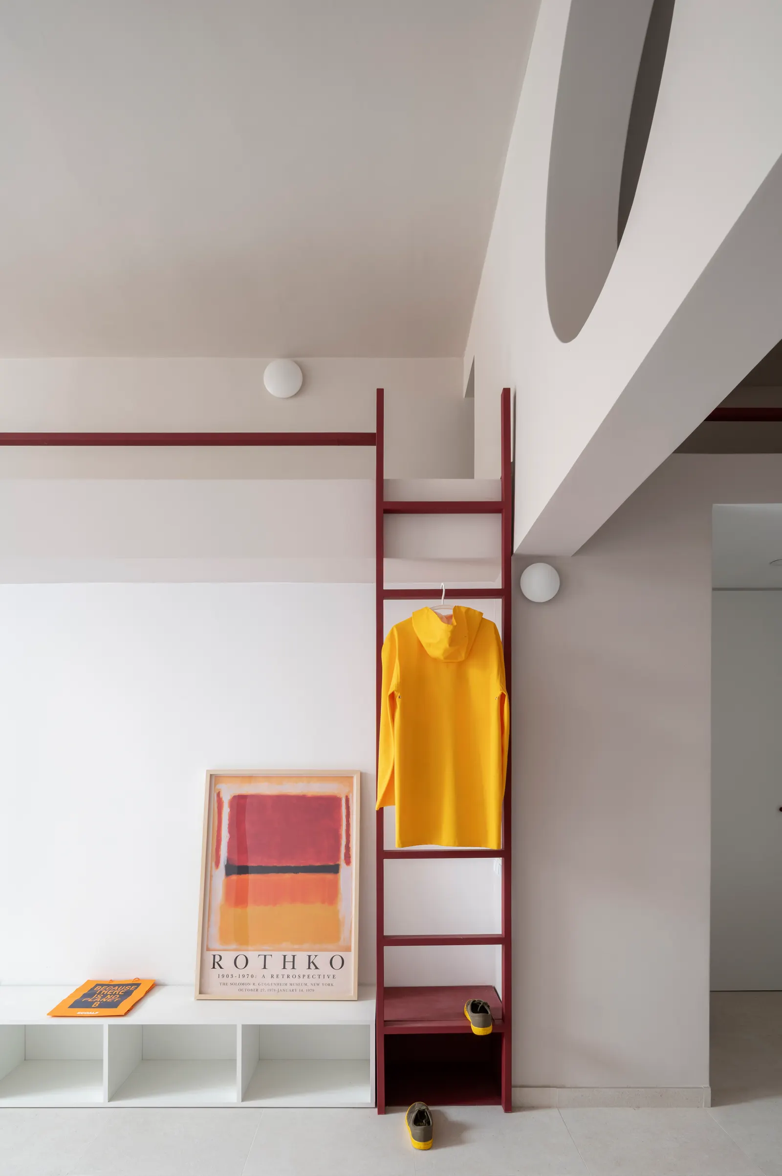 AA Apartments / Crearctive