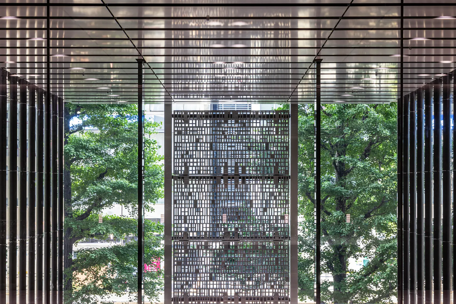 Yaesu Daibiru Office Building / Nikken Sekkei