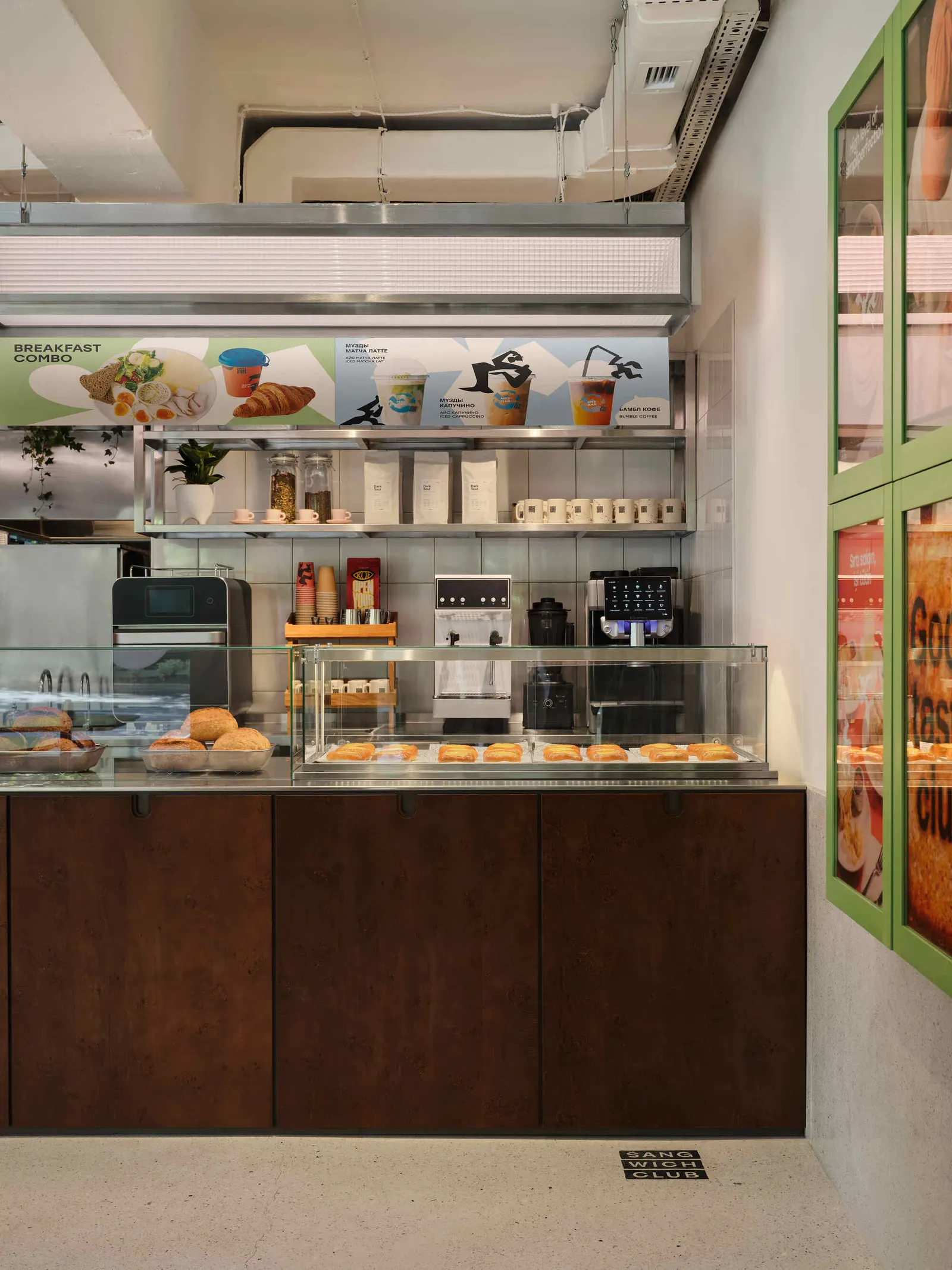 Sangwich Club / east bureau