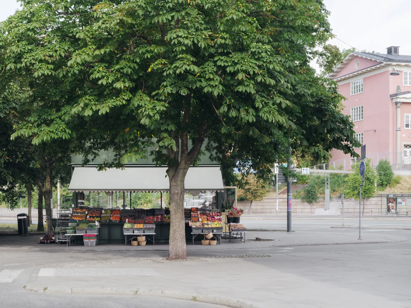 Fruit Stand in Fridhemsplan / DinellJohansson