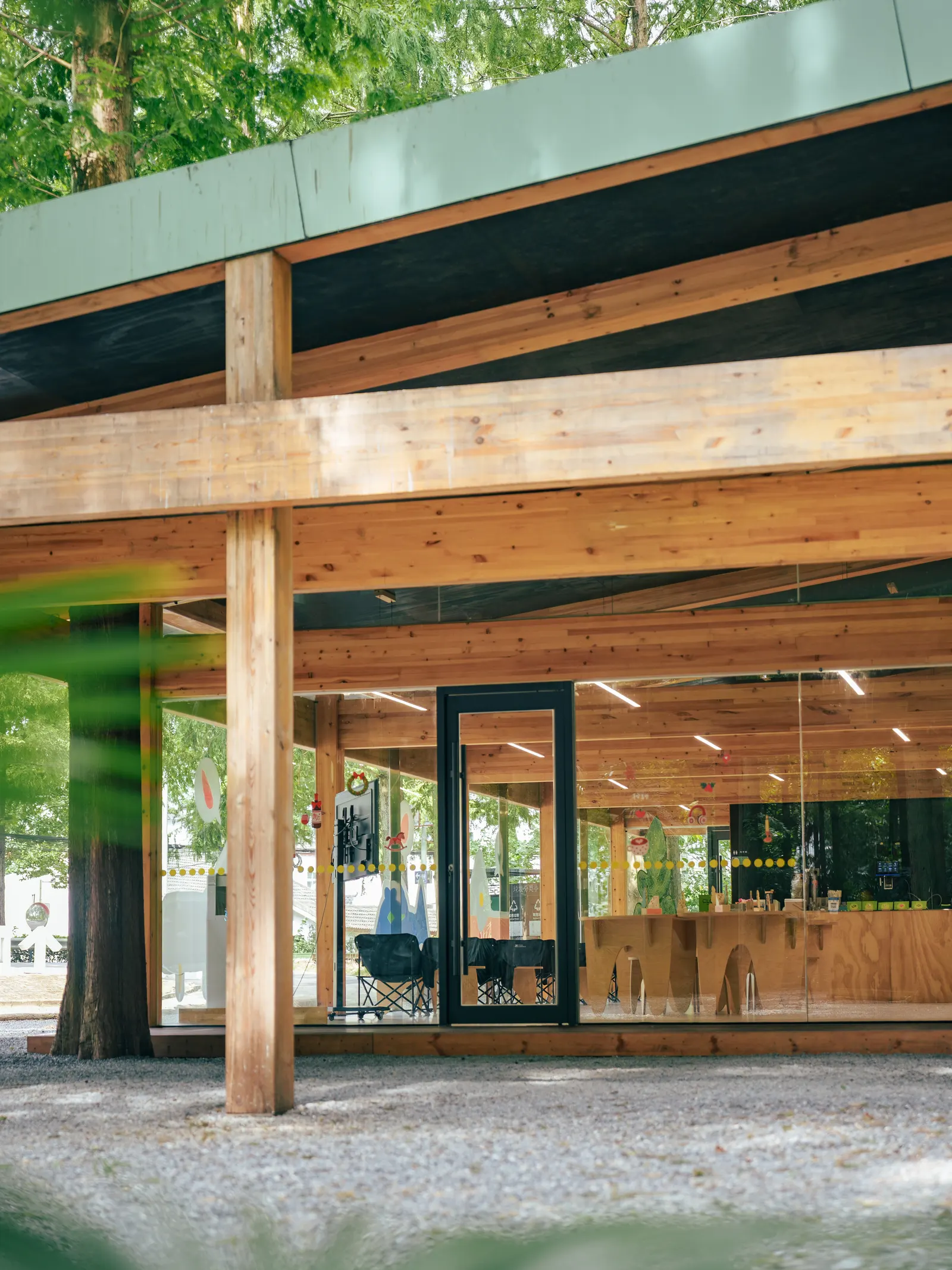 Wiki World Forest Store / Wiki World