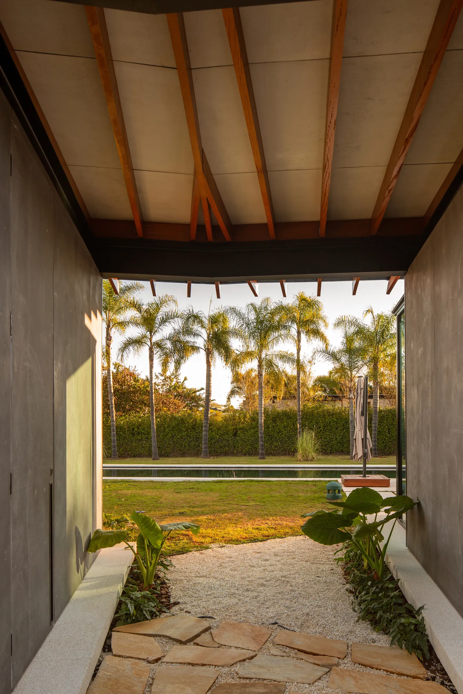 House AC / Kiko Castello Branco Arquitetura + Lucas Cunha