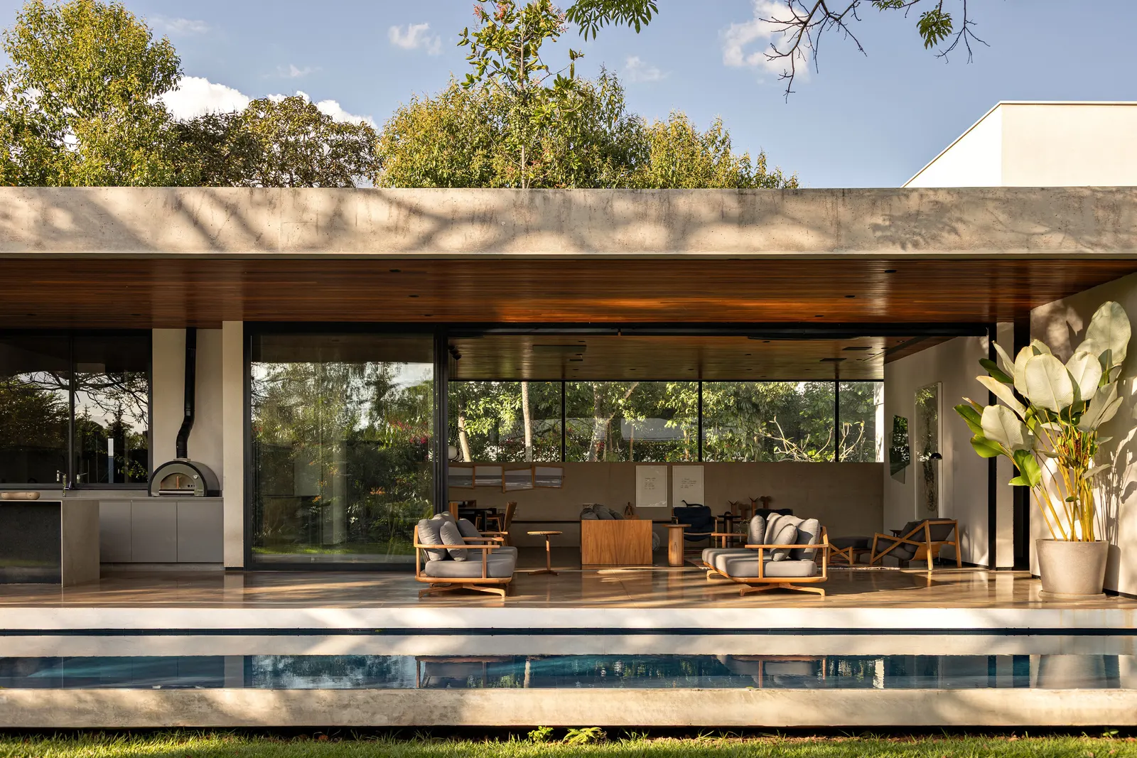 Varanda House / Esquadra Arquitetos