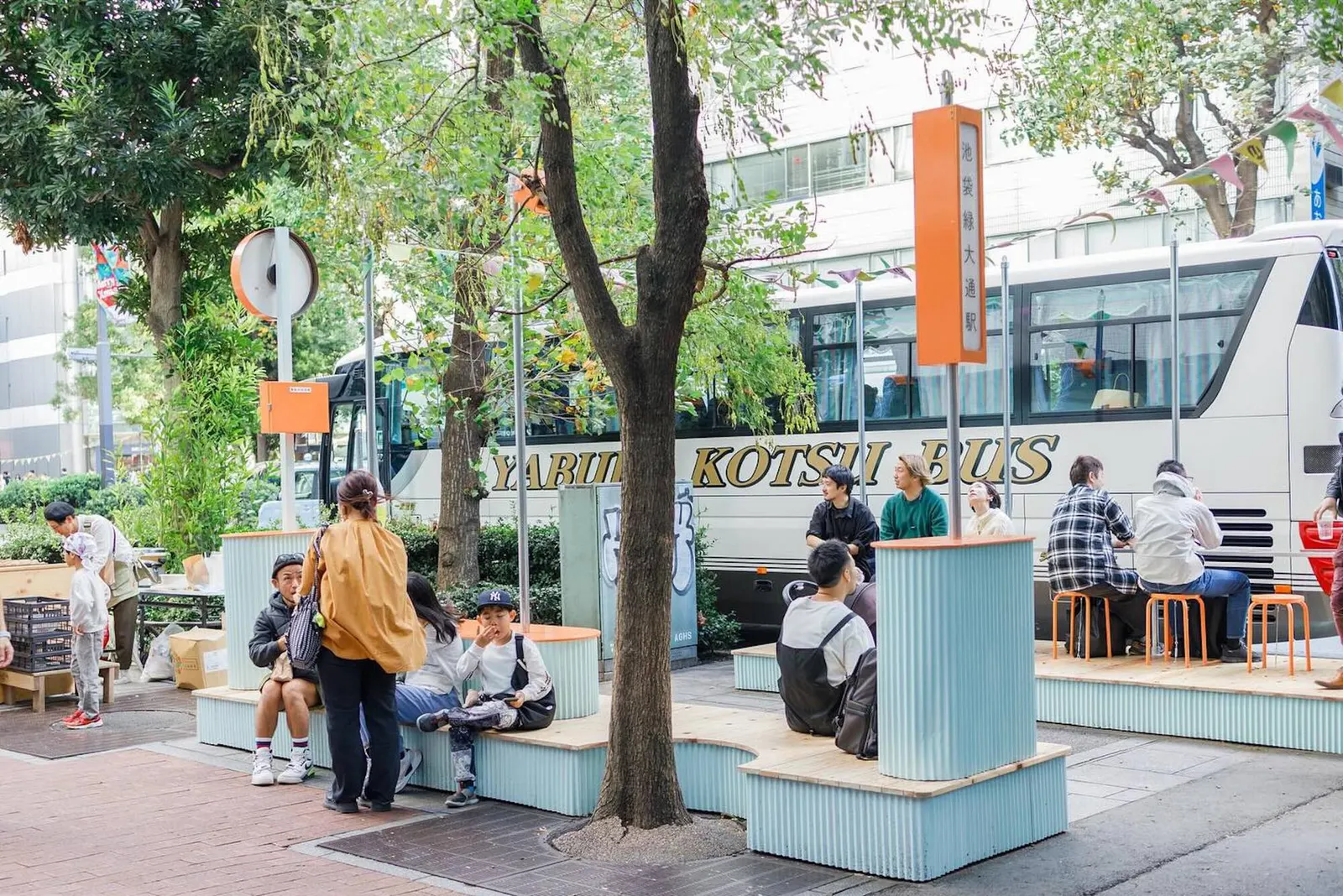 Ikebukuro Living Furniture - Tram Stop / Yosuke SAGOSHI Atelier