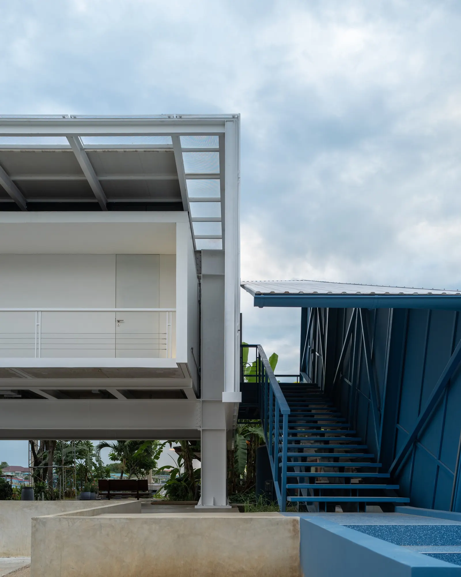 Mahachai Residence / Patara Architects