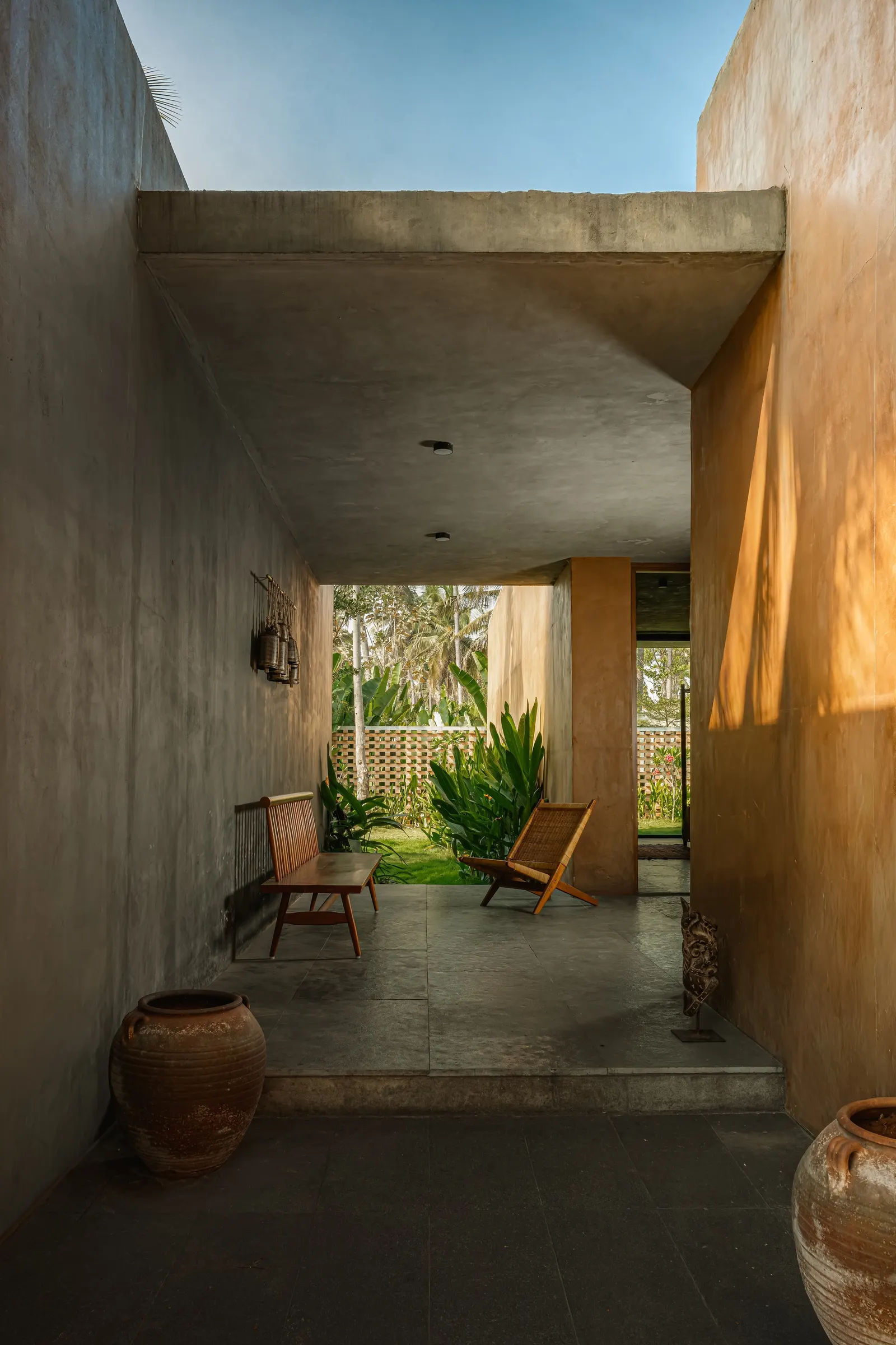 Aalok Farmhouse / Nodecraft Studio