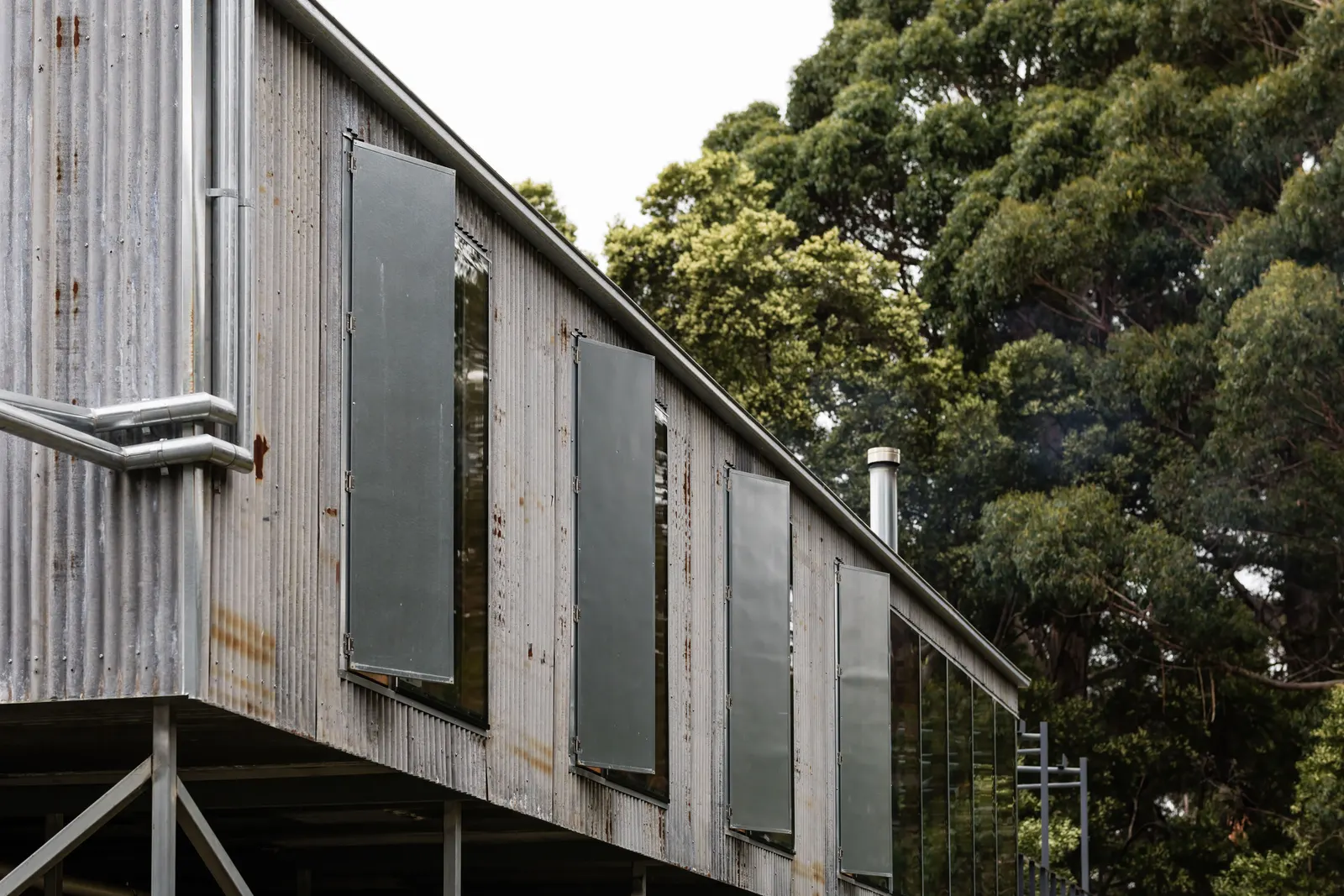Simpsons Bay House / Dock4 Architects