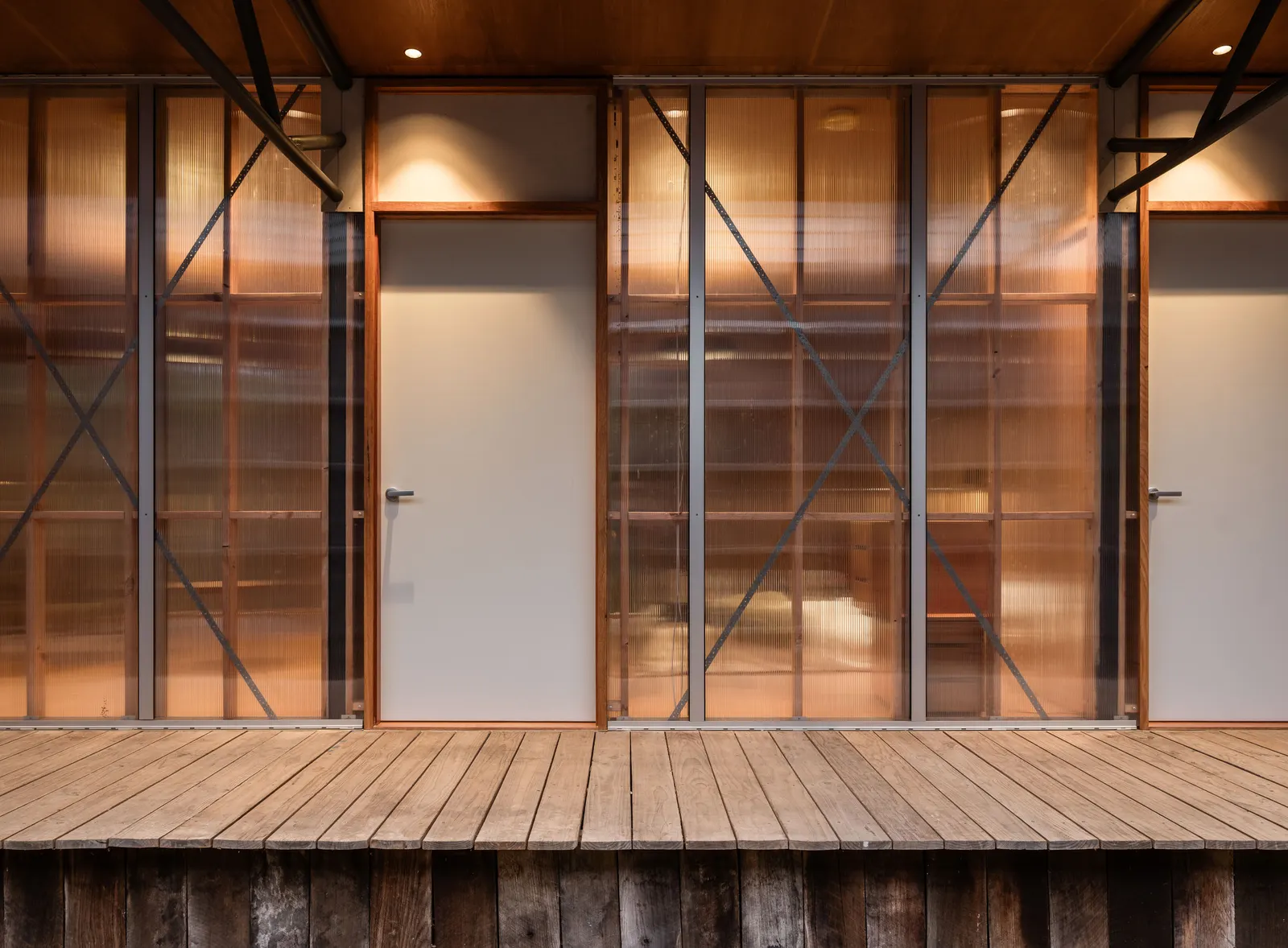 Simpsons Bay House / Dock4 Architects