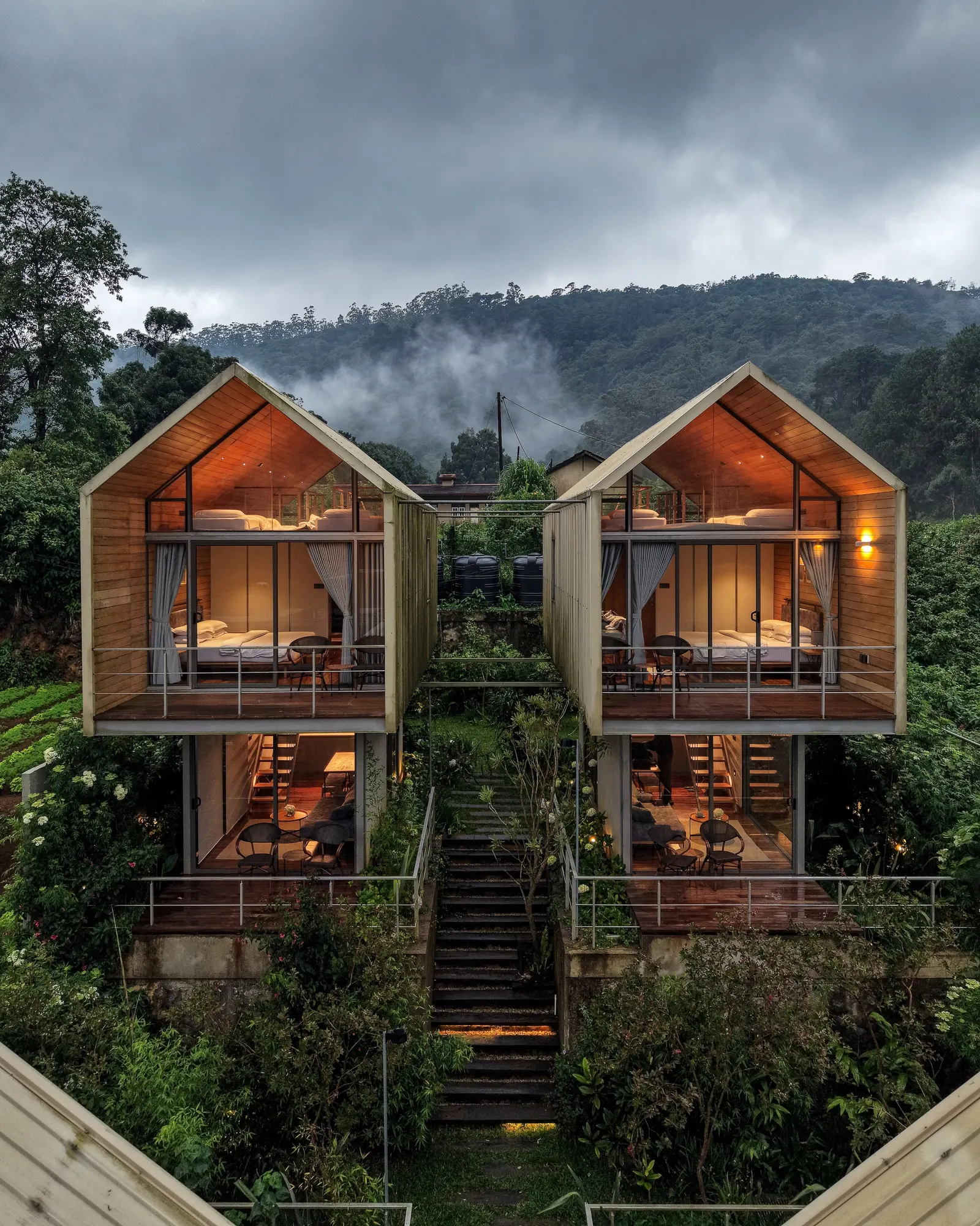 Azenya Villas / KWCA - Kosala Weerasekara Chartered Architects