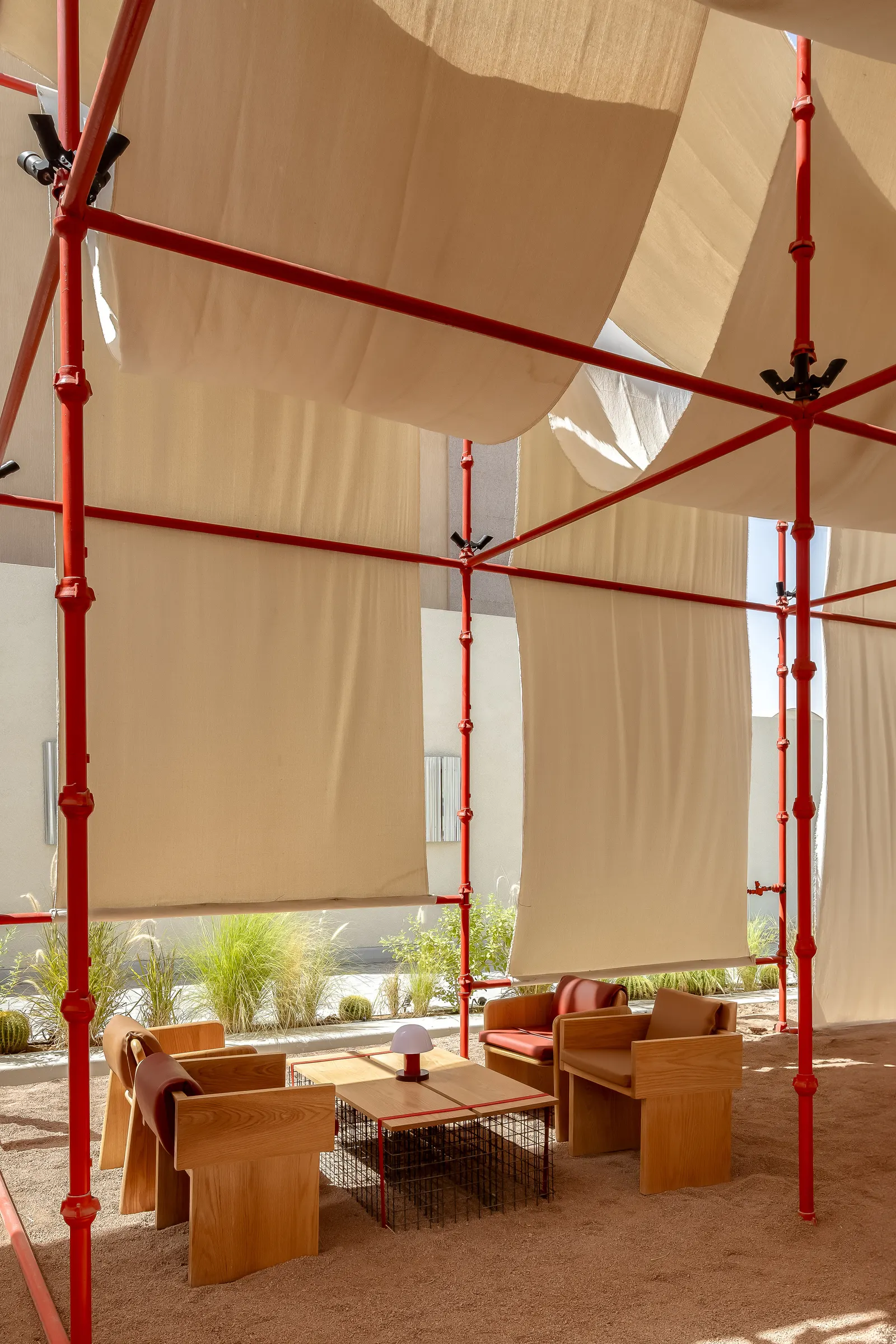 Bag Café / AO Architects — реконструкция кафе в Эр-Рияде с временной конструкцией, ставшей постоянной