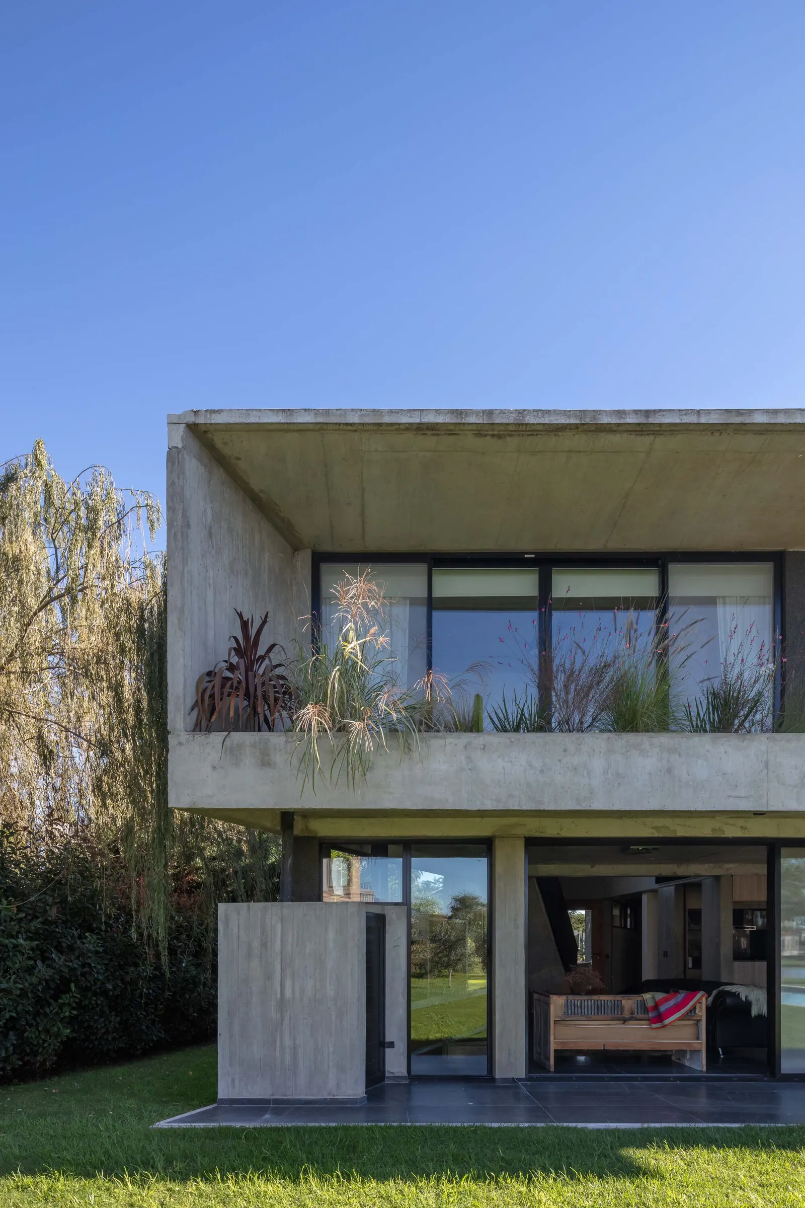 CCLM 280 House / Barbalaco Arquitectos