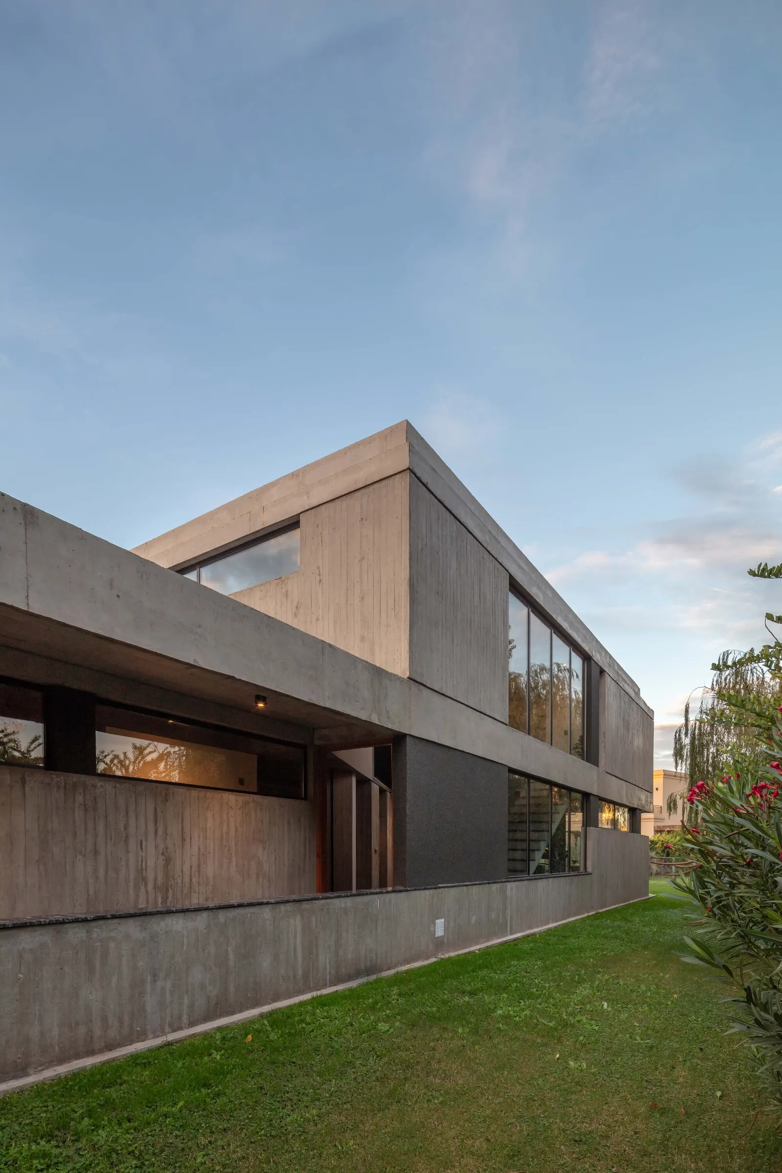 CCLM 280 House / Barbalaco Arquitectos