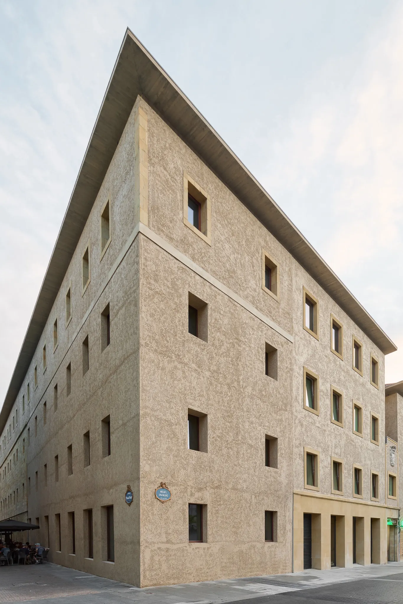 Музей басков в Бильбао / VAILLO + ARCHITECTS