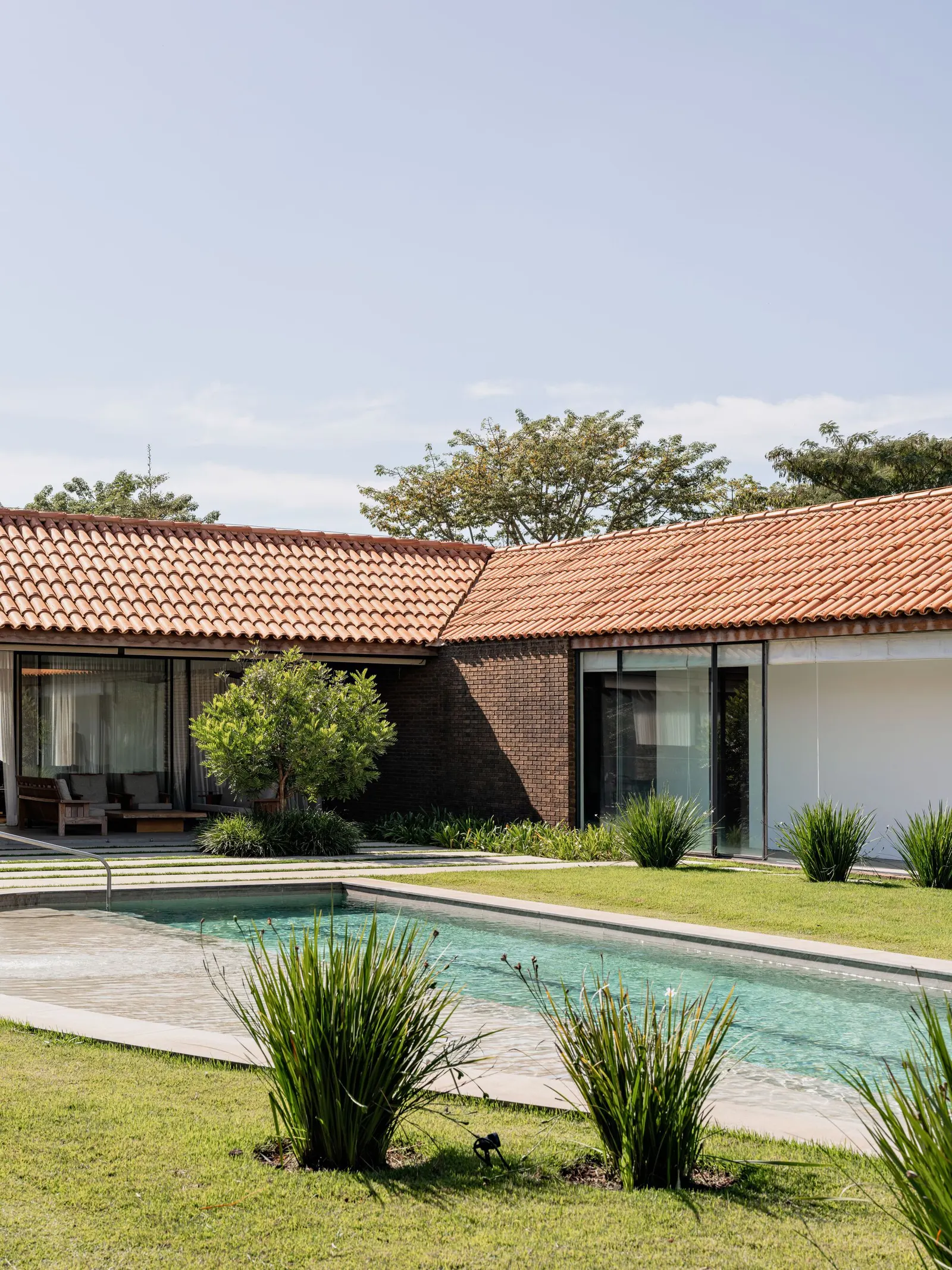 Haras House / Felipe Hess Arquitetos
