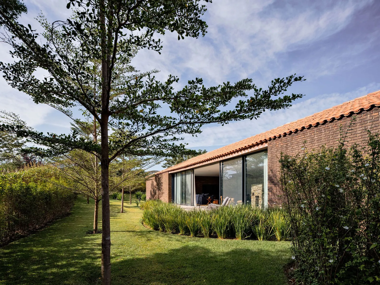 Haras House / Felipe Hess Arquitetos