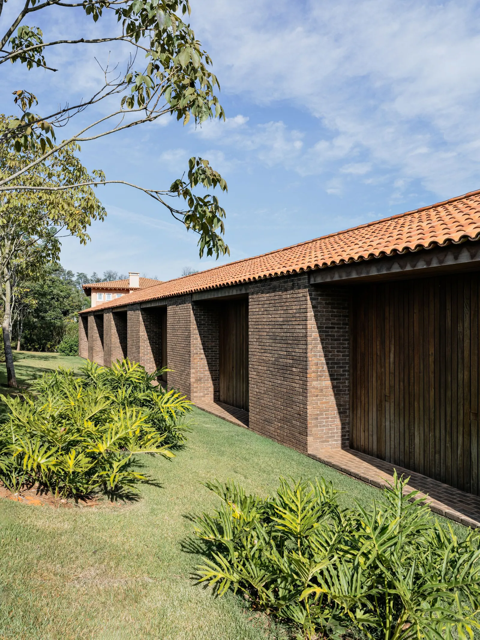 Haras House / Felipe Hess Arquitetos