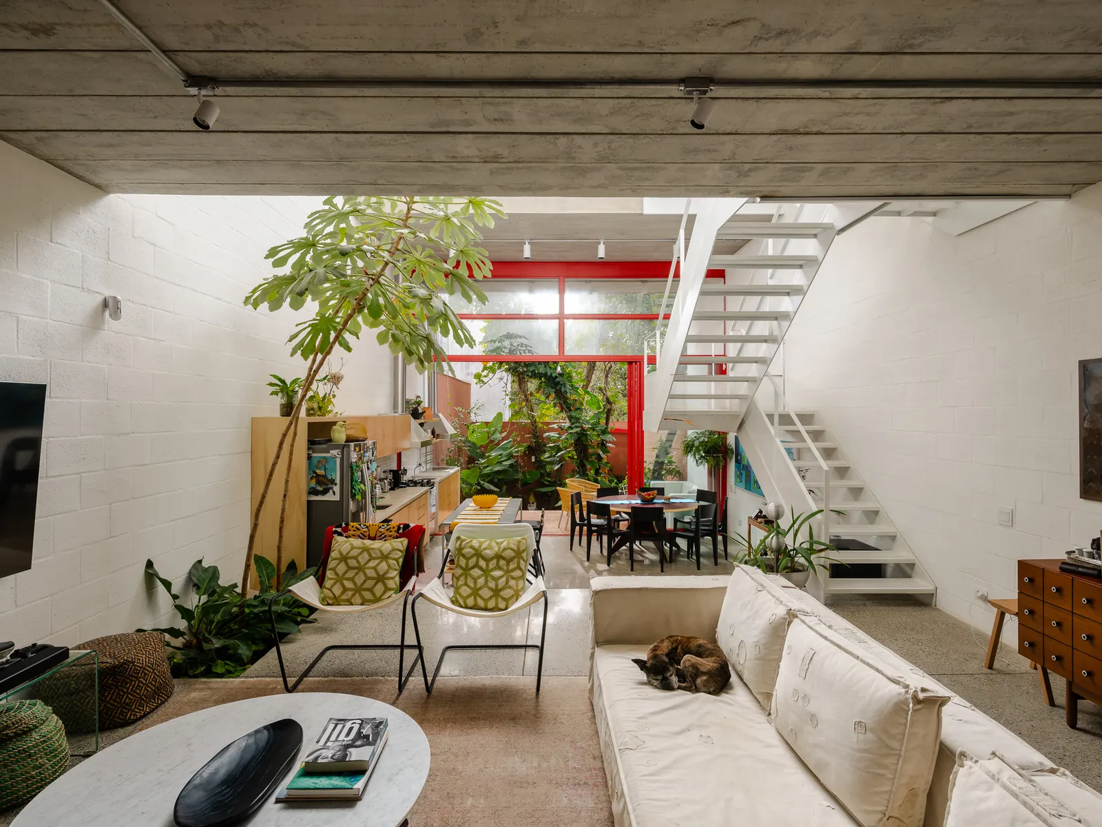 Casa Votupoca / ARKITITO Arquitetura