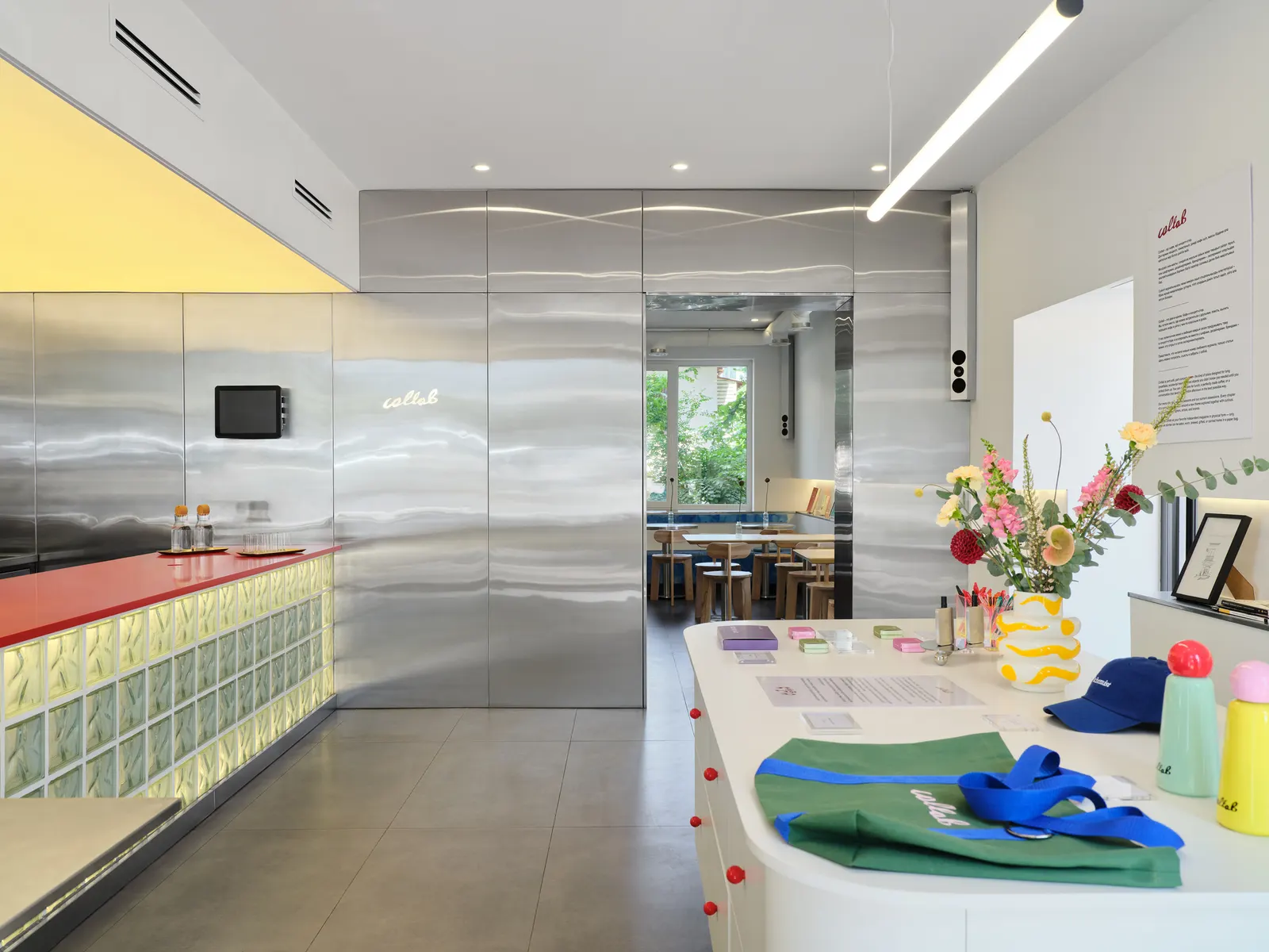 Collab Cafe & Concept Store / Levelstudio